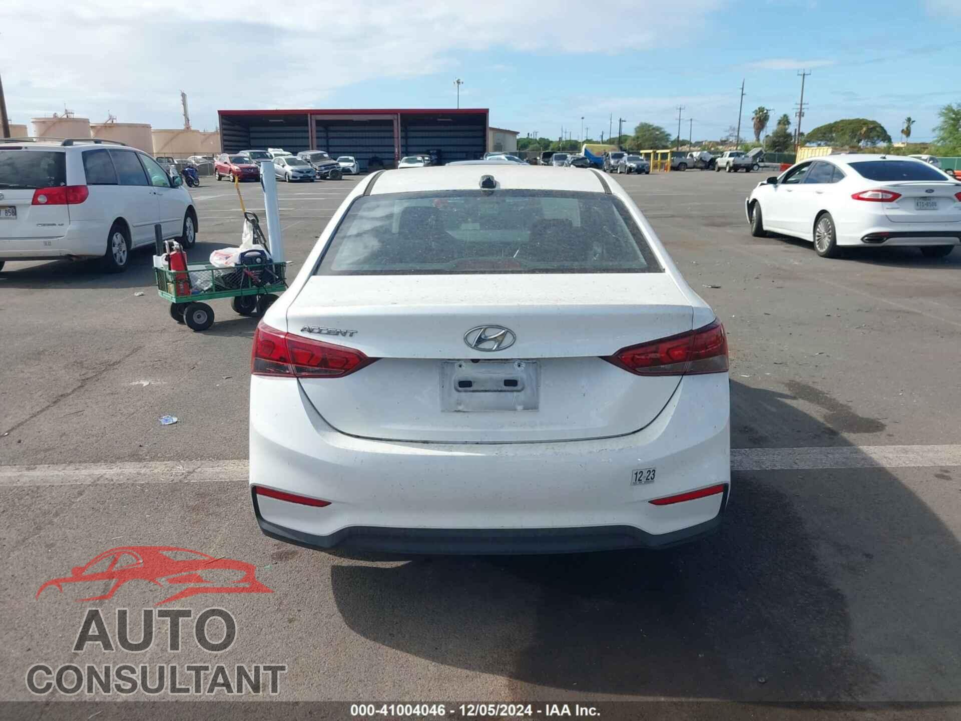 HYUNDAI ACCENT 2018 - 3KPC24A32JE024316