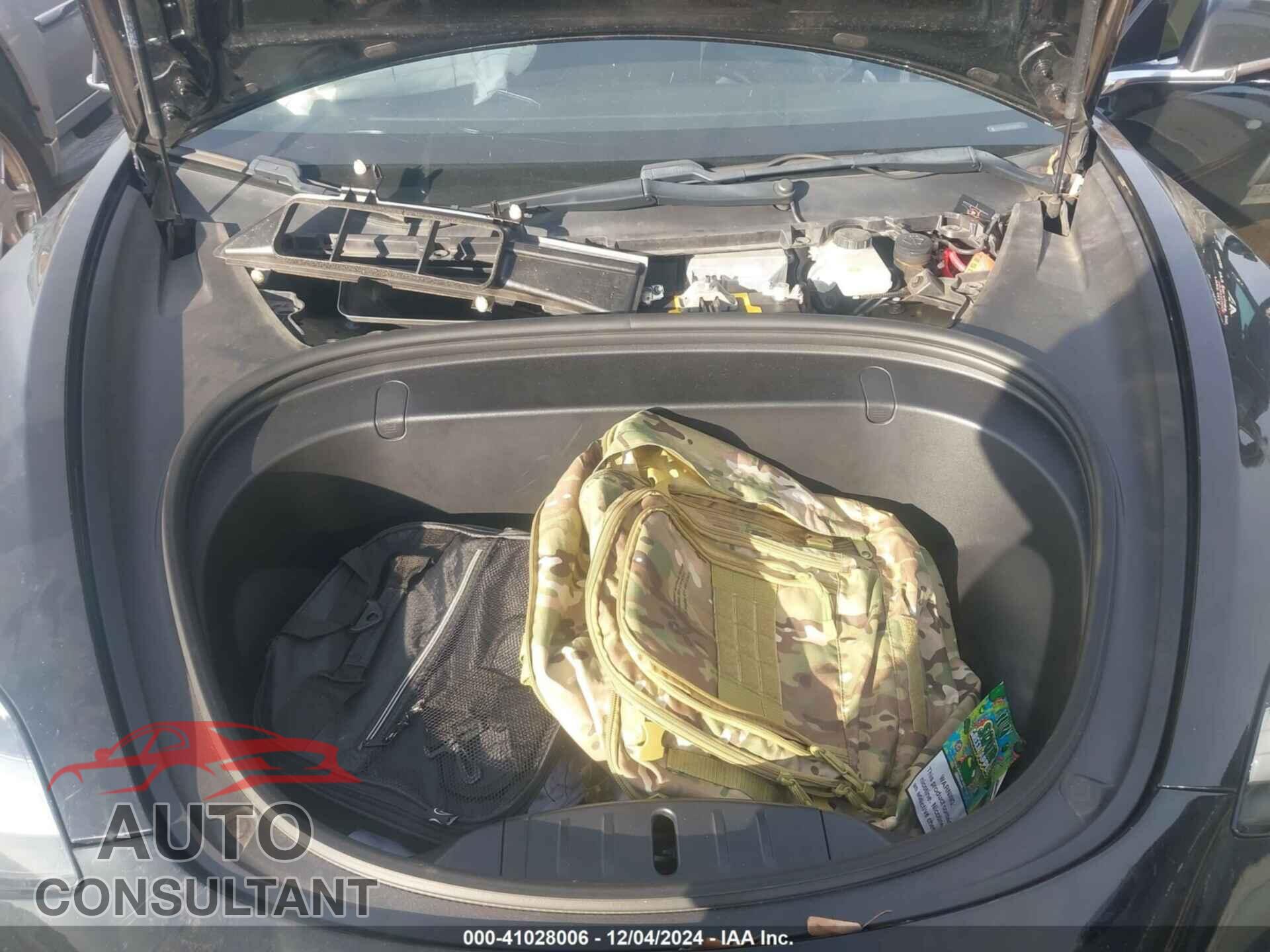 TESLA MODEL 3 2019 - 5YJ3E1EA2KF305722