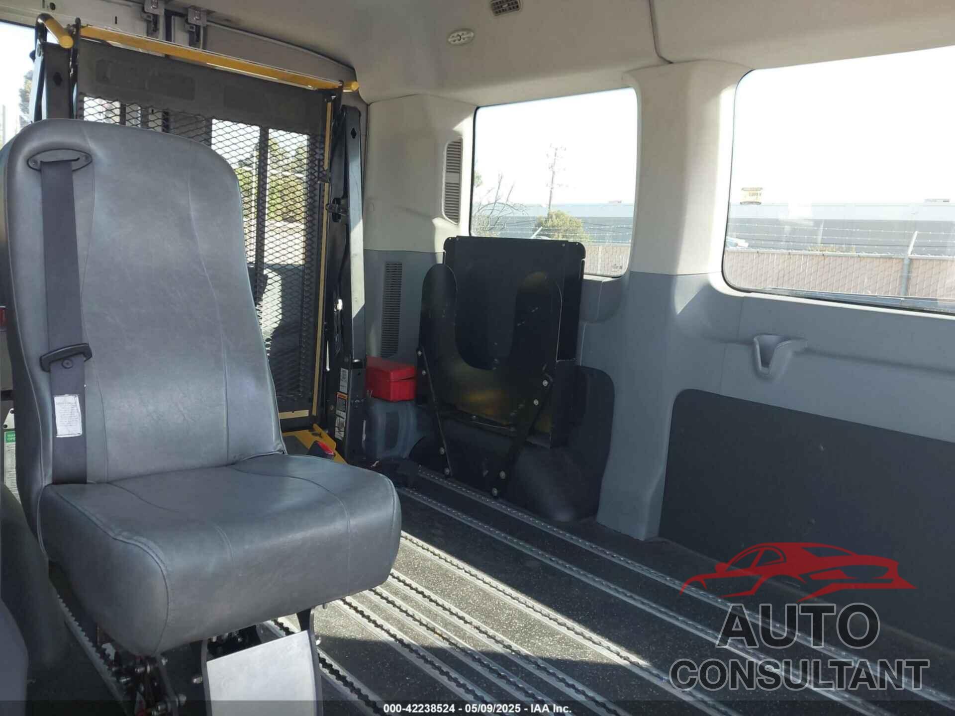 FORD TRANSIT-150 2016 - 1FMZK1CM2GKA04986