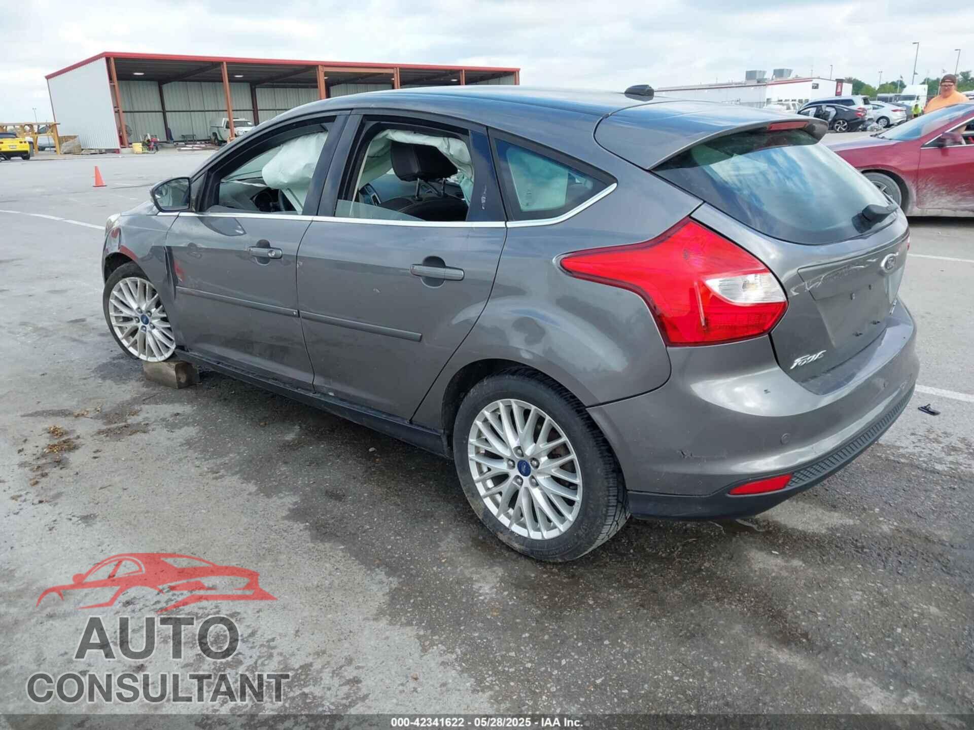 FORD FOCUS 2012 - 1FAHP3M21CL414196