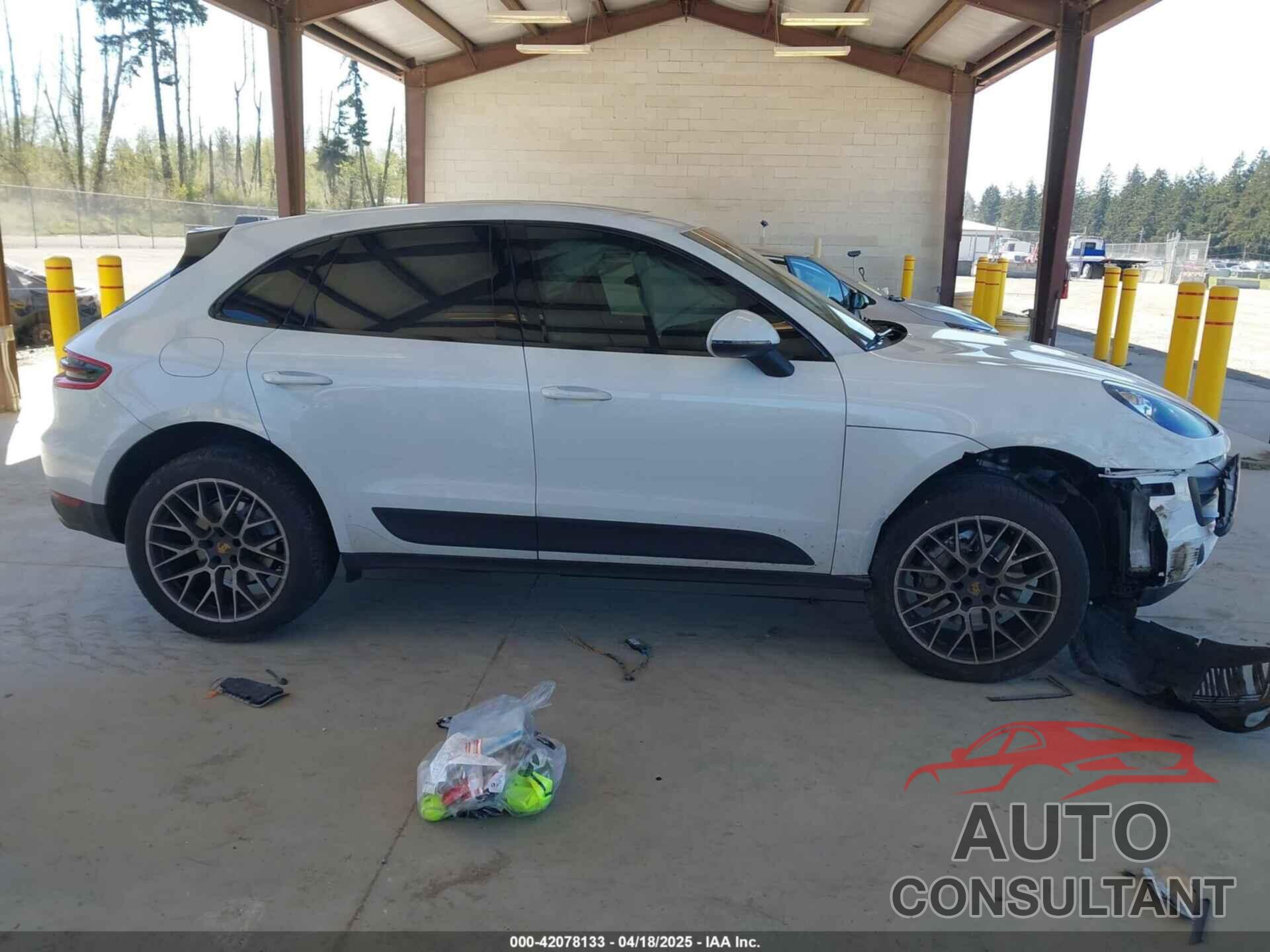 PORSCHE MACAN 2016 - WP1AB2A52GLB53197