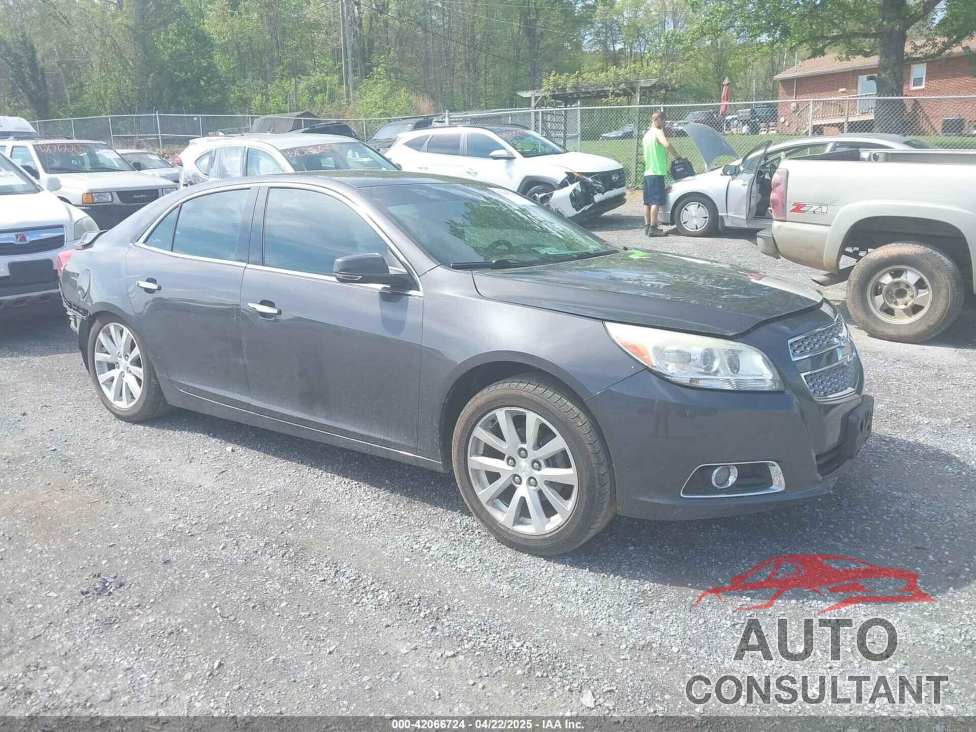 CHEVROLET MALIBU 2013 - 1G11H5SA8DF305998