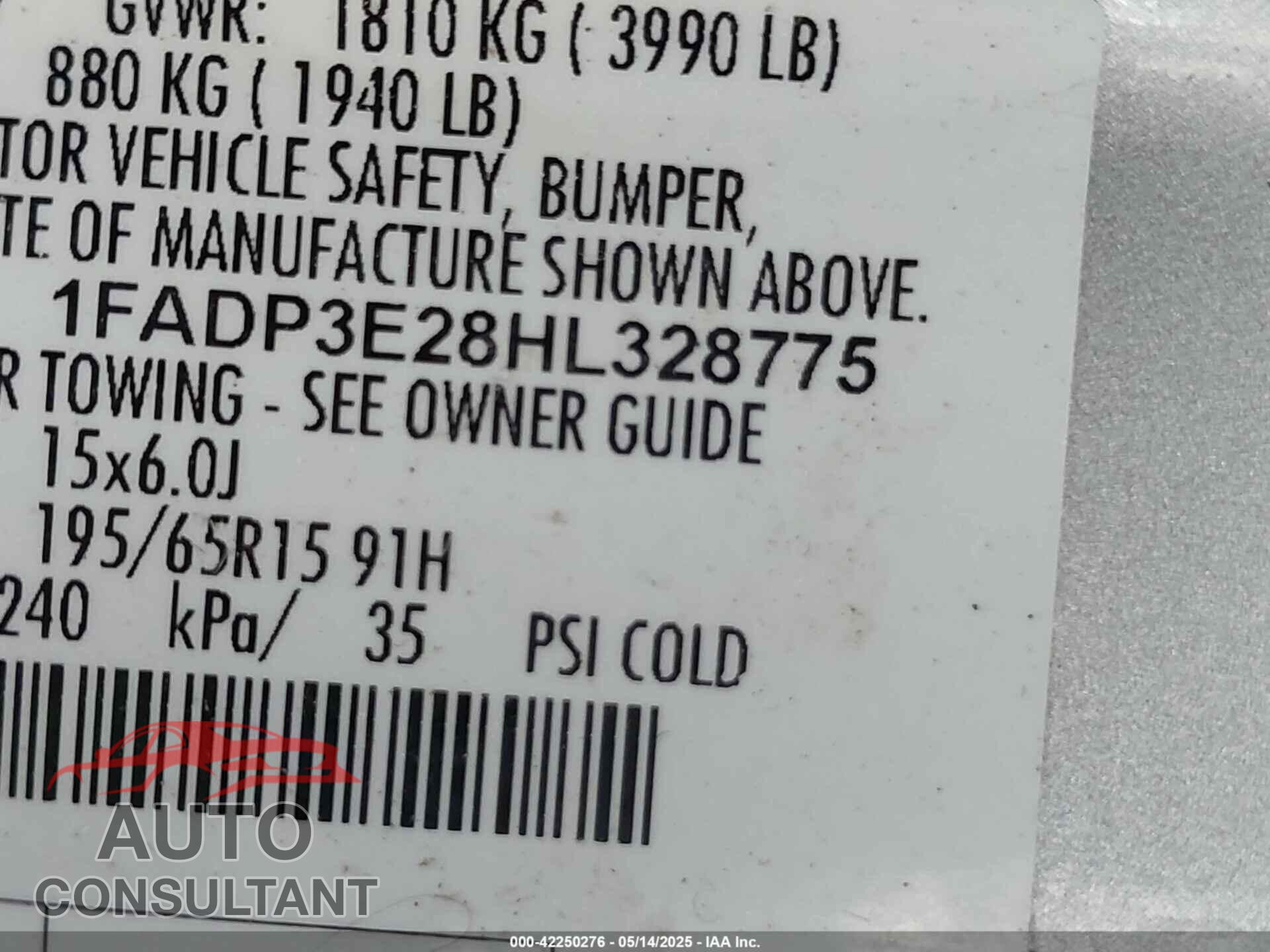 FORD FOCUS 2017 - 1FADP3E28HL328775