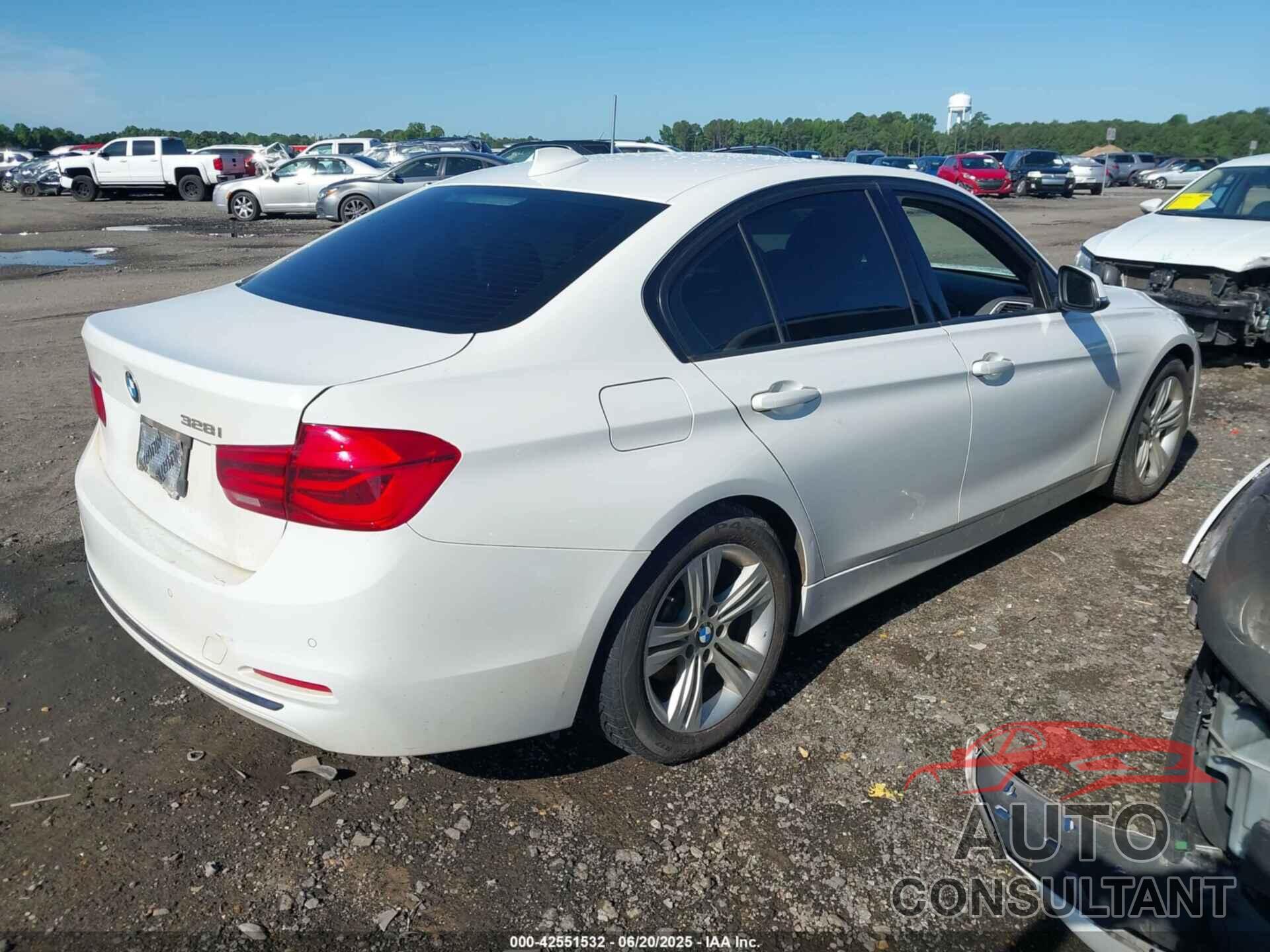 BMW 328I 2016 - WBA8E3G50GNT77882