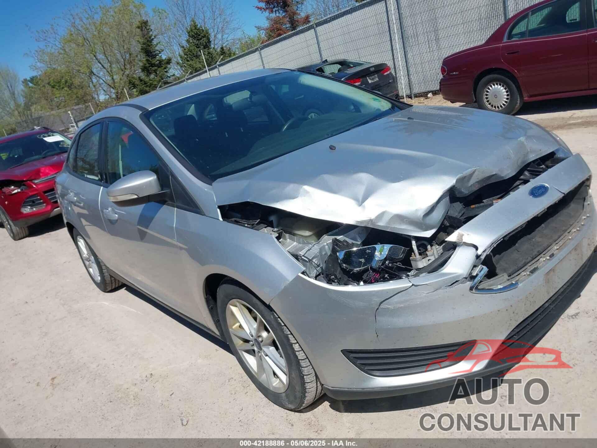 FORD FOCUS 2017 - 1FADP3F21HL237412