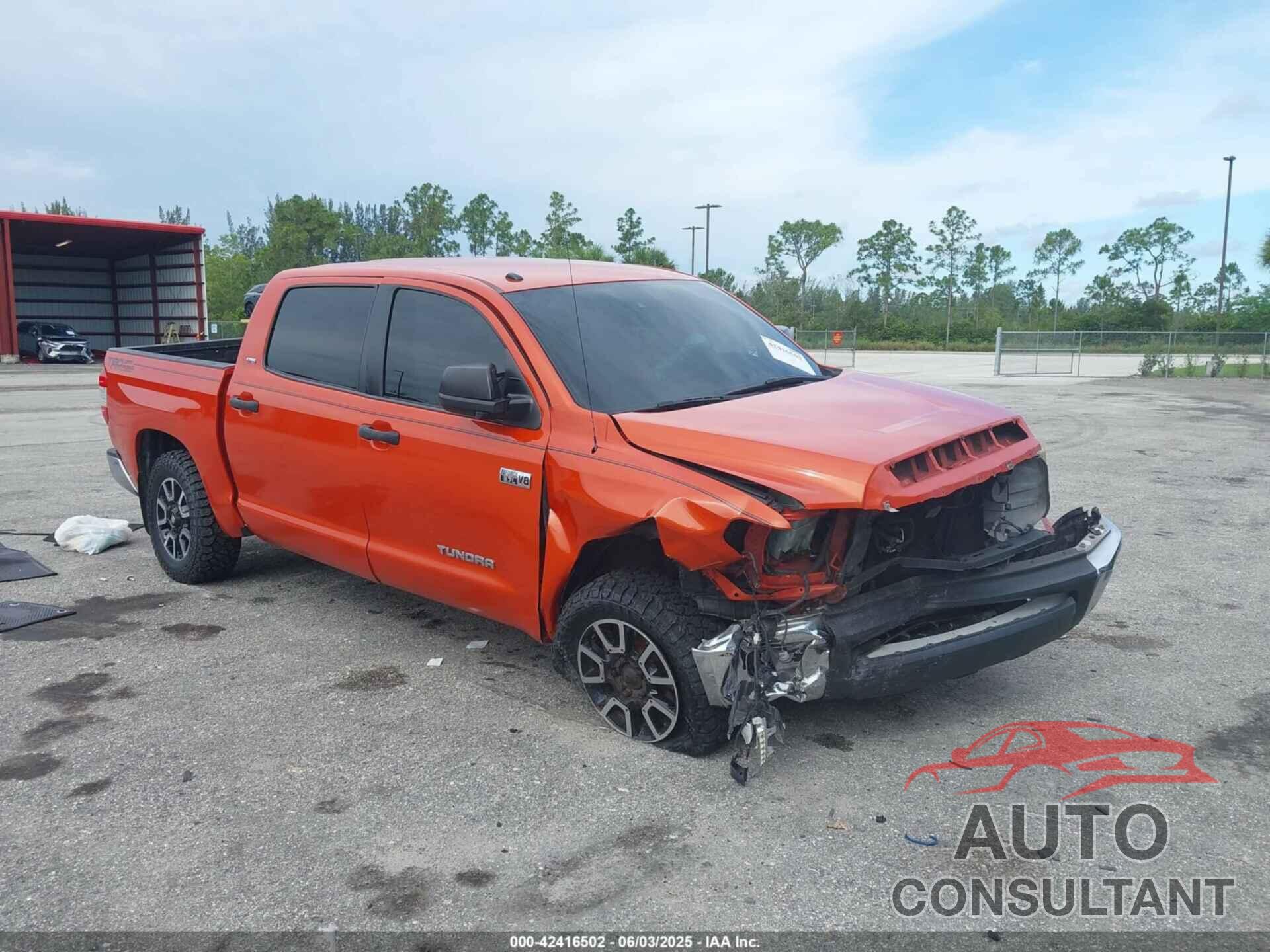 TOYOTA TUNDRA 2018 - 5TFDW5F15JX751665