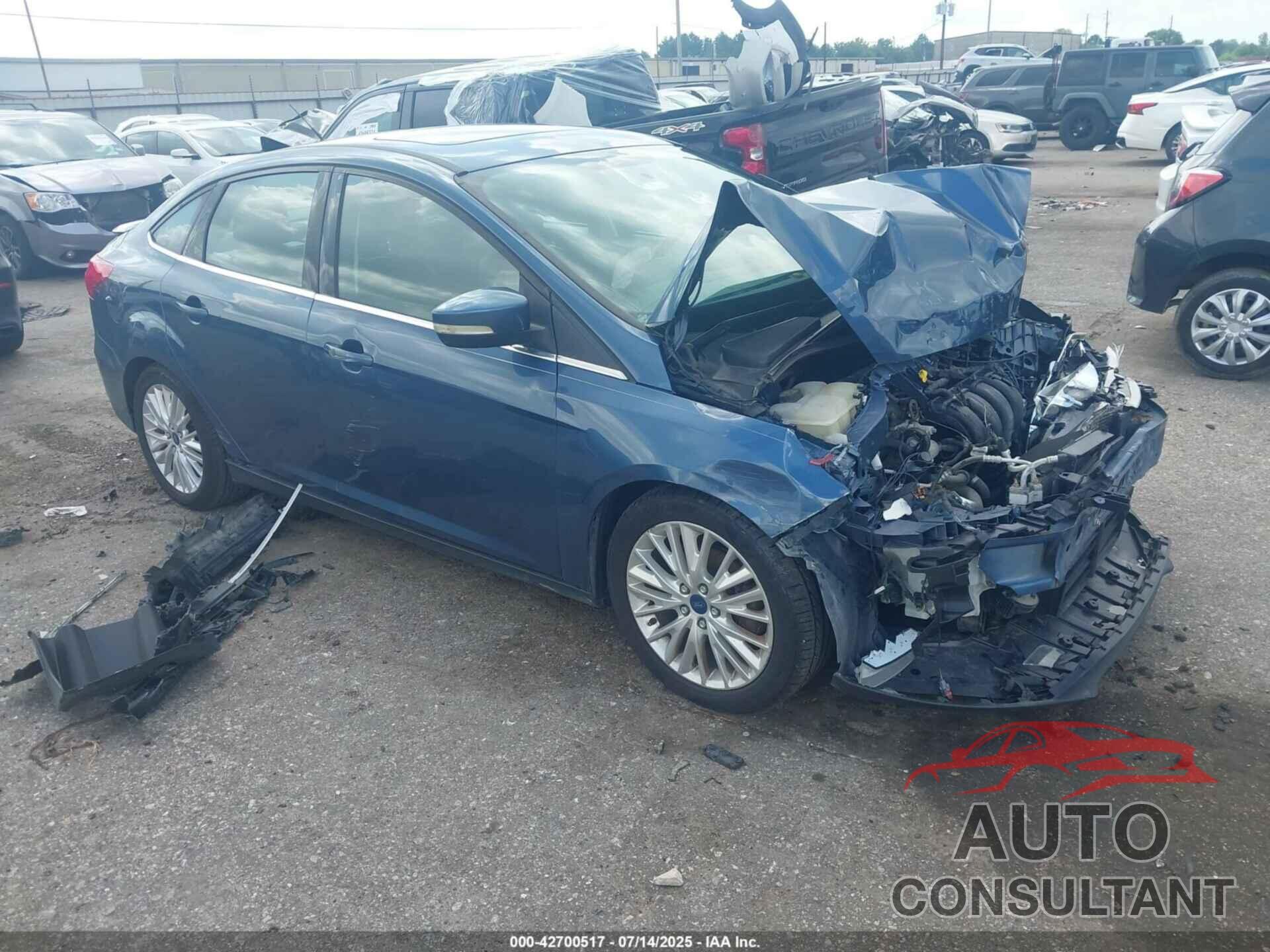 FORD FOCUS 2018 - 1FADP3J23JL202903