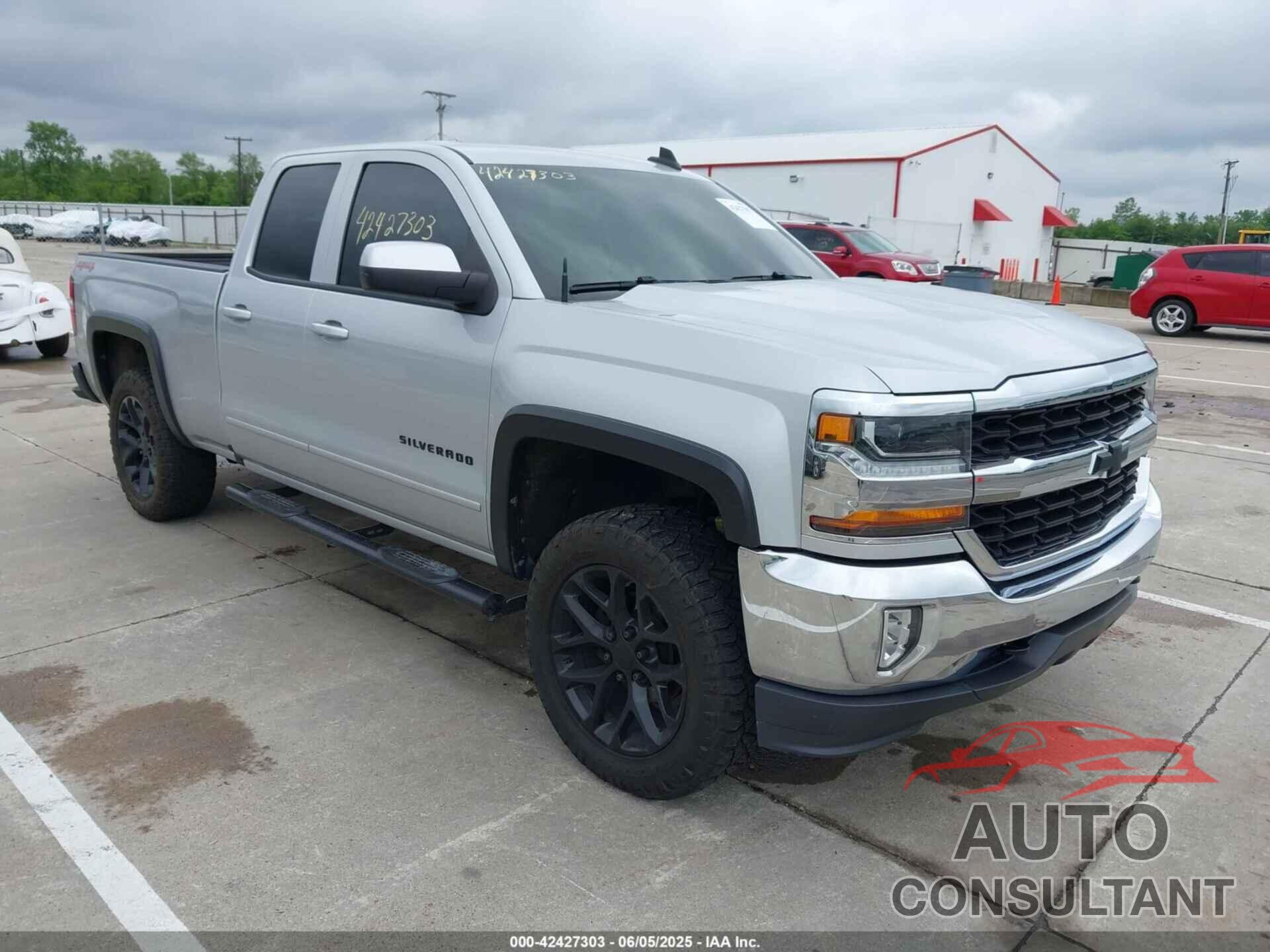CHEVROLET SILVERADO 1500 2018 - 1GCVKREC5JZ138752