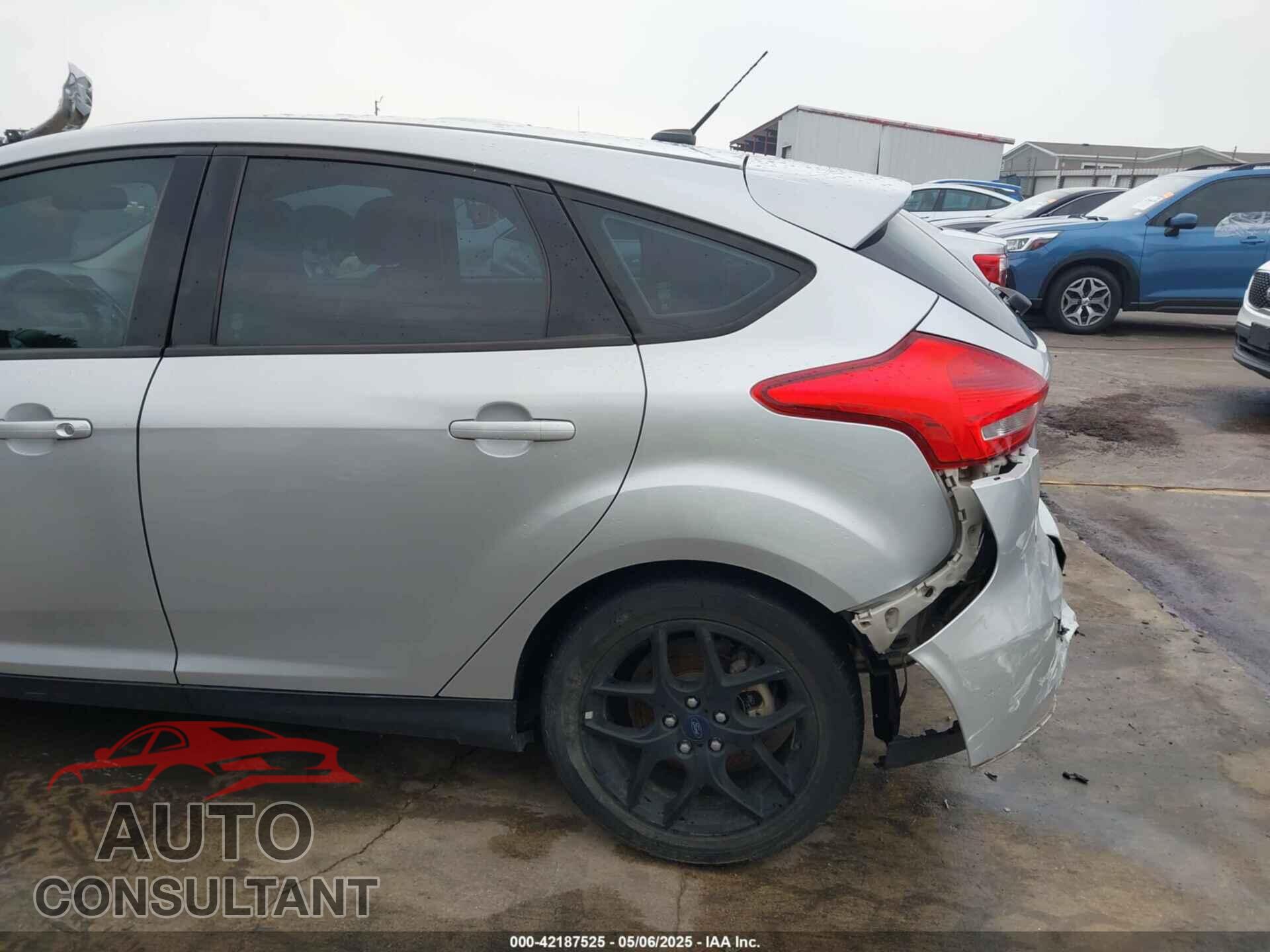 FORD FOCUS 2016 - 1FADP3K21GL321685