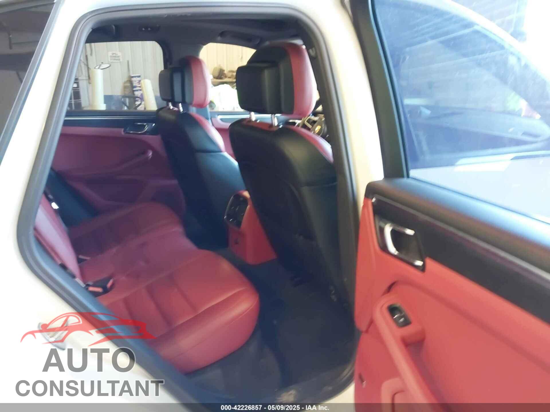 PORSCHE MACAN 2017 - WP1AG2A59HLB50199