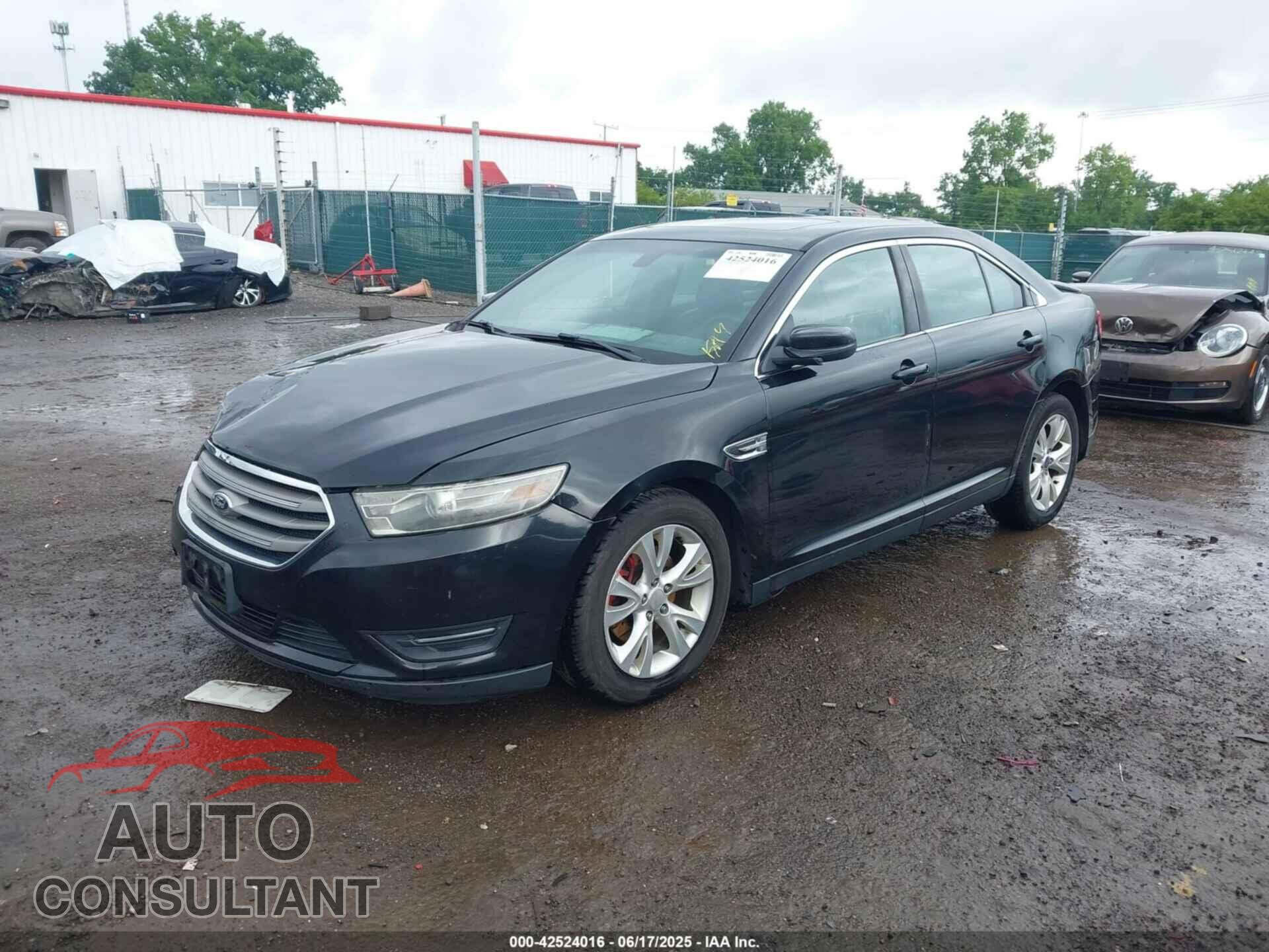 FORD TAURUS 2014 - 1FAHP2E81EG108317