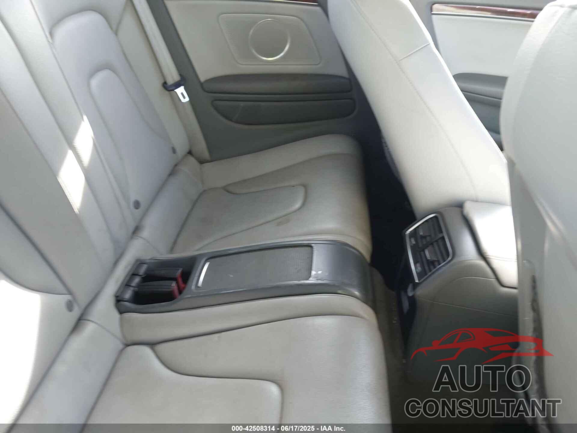AUDI A5 2013 - WAULFAFH5DN009944