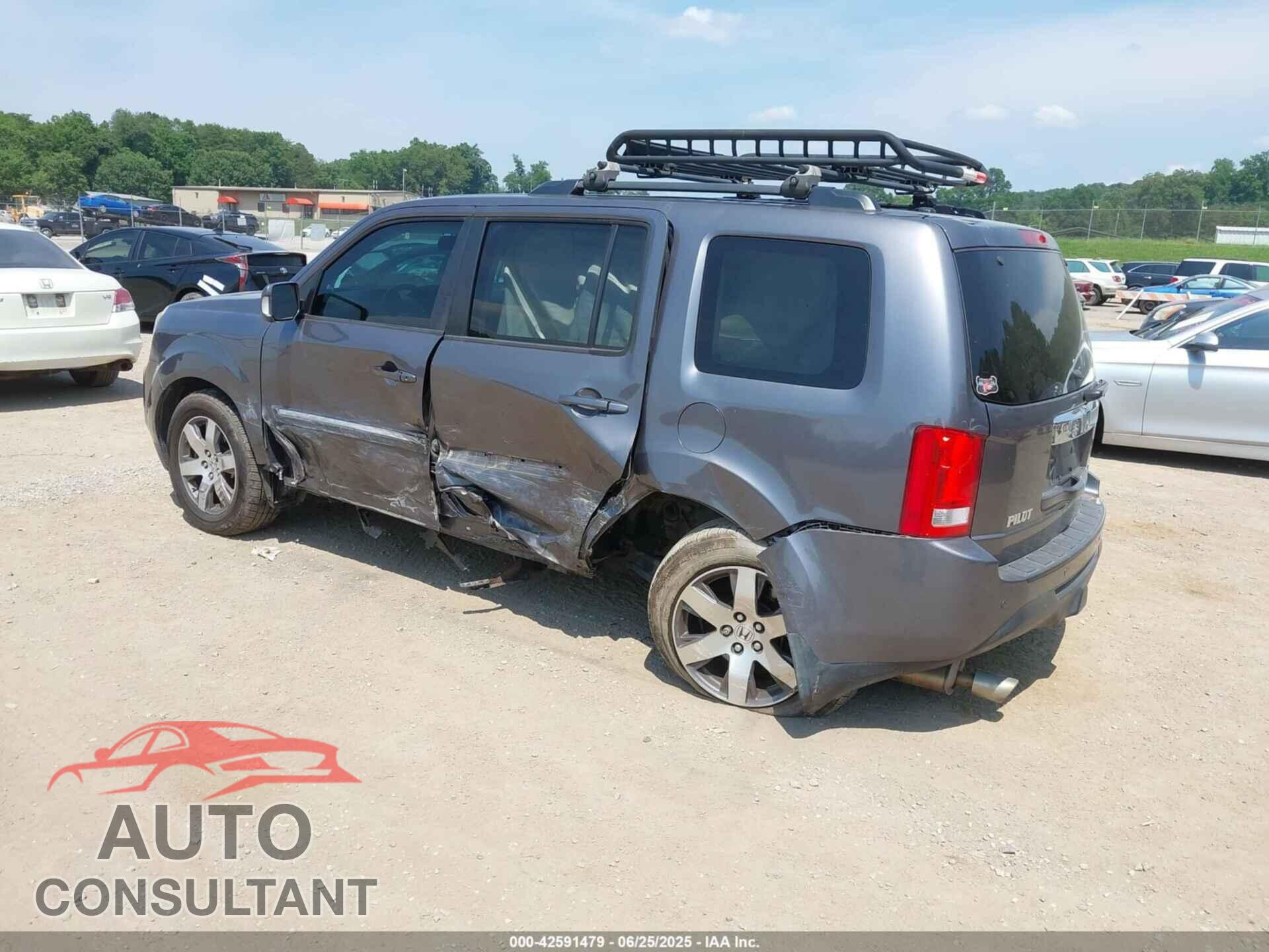 HONDA PILOT 2014 - 5FNYF4H99EB017755