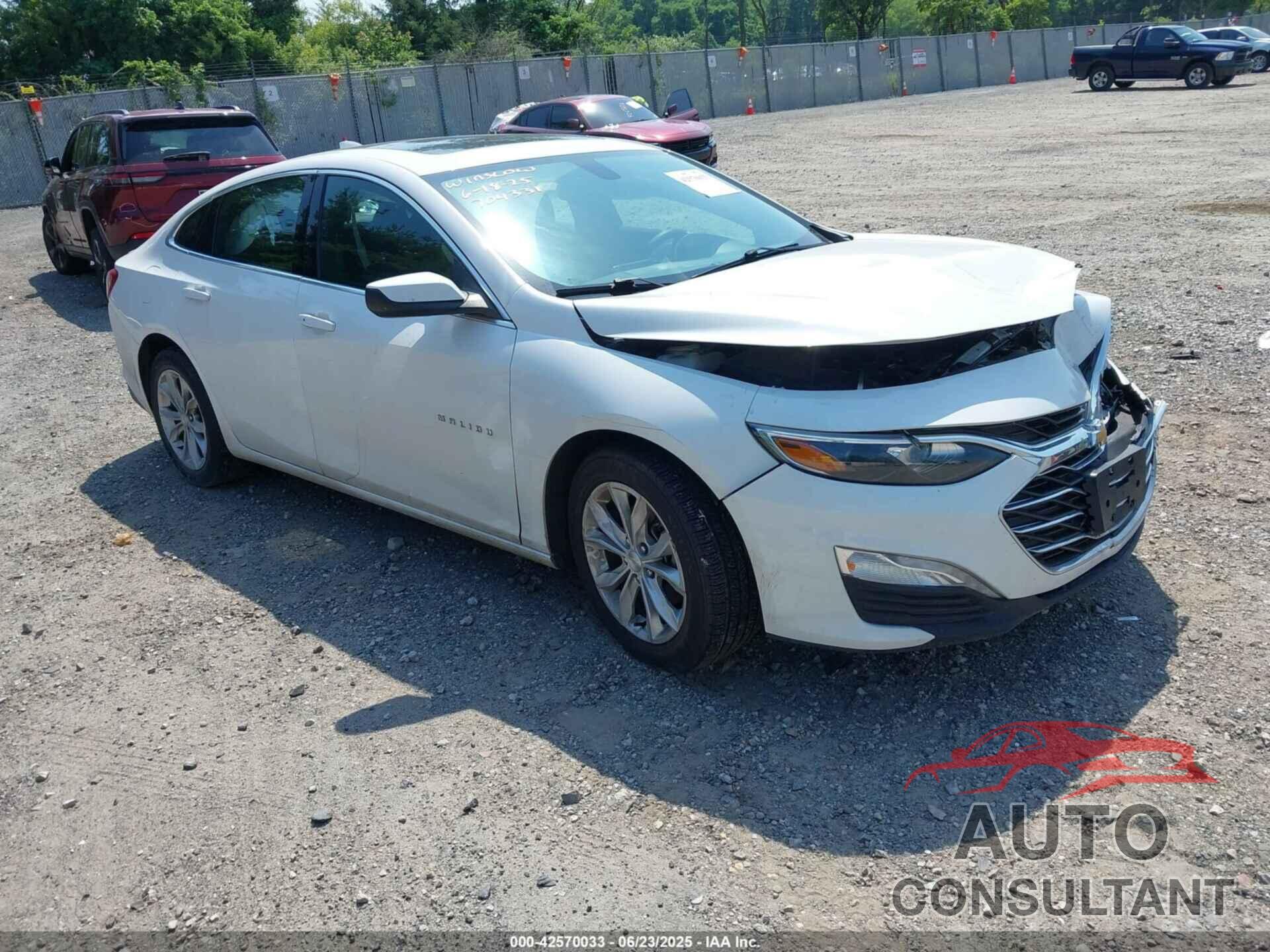 CHEVROLET MALIBU 2022 - 1G1ZD5ST1NF193515