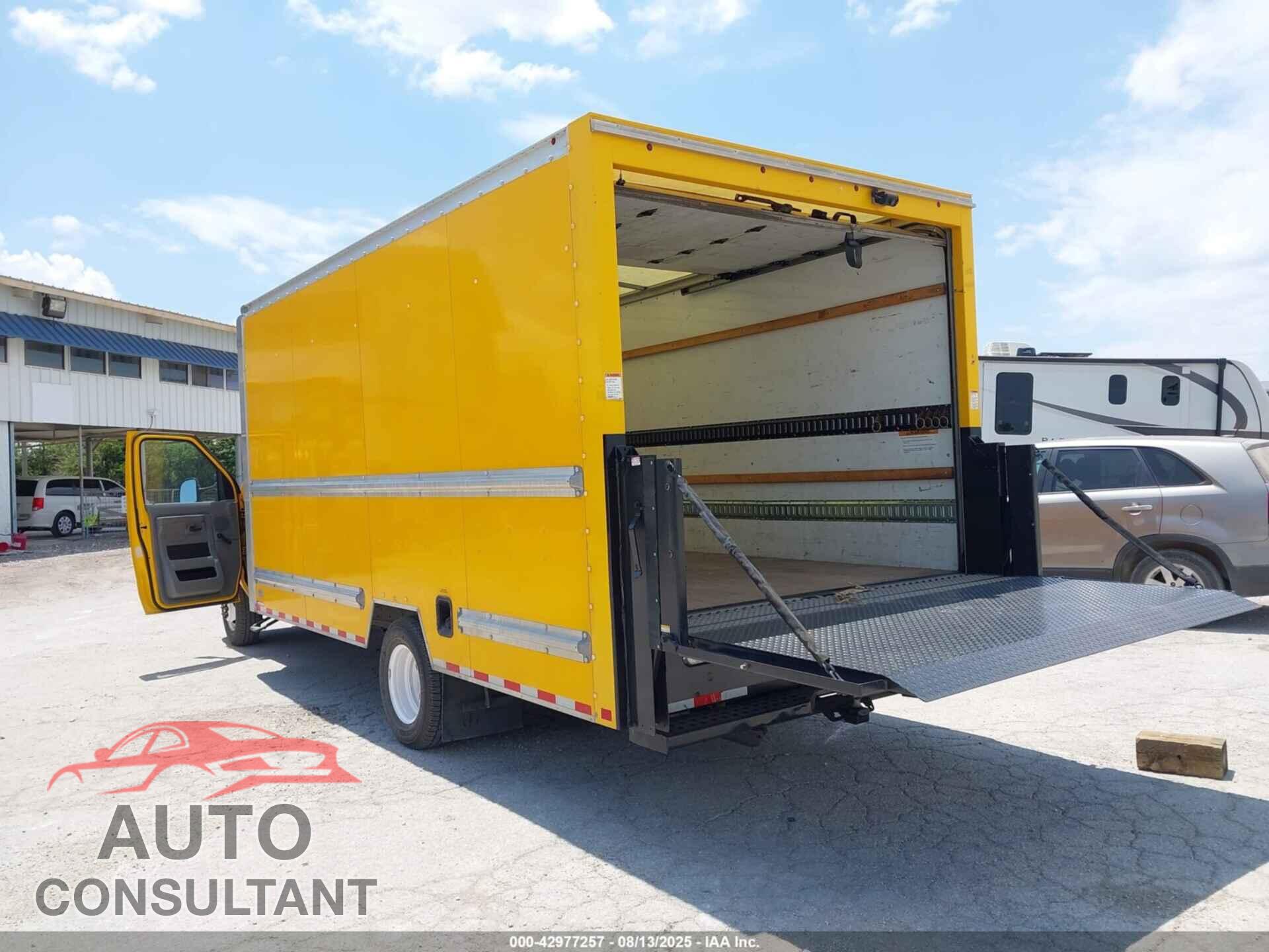 FORD E-350 CUTAWAY 2021 - 1FDWE3FNXMDC10258