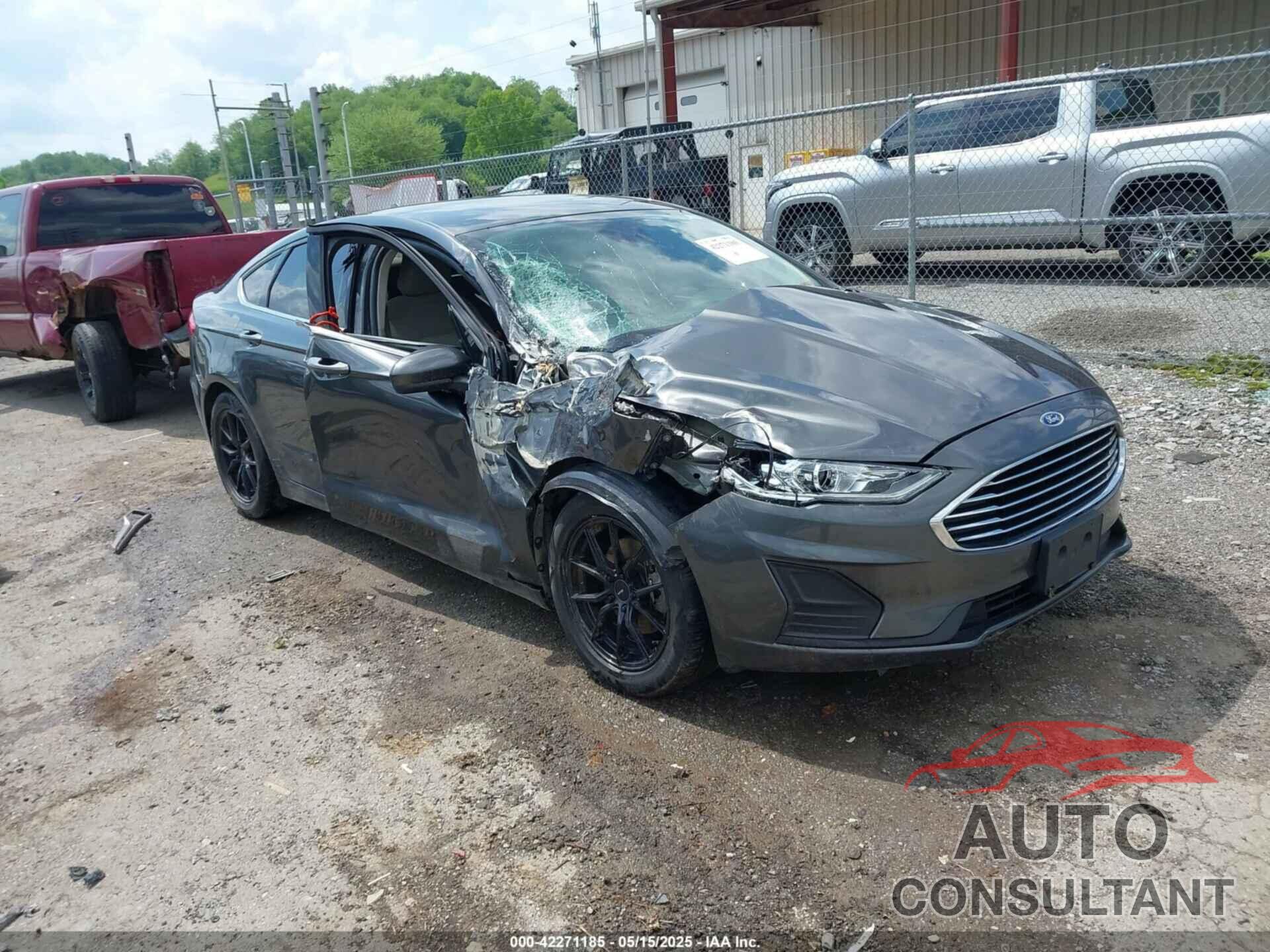 FORD FUSION 2019 - 3FA6P0HDXKR258323