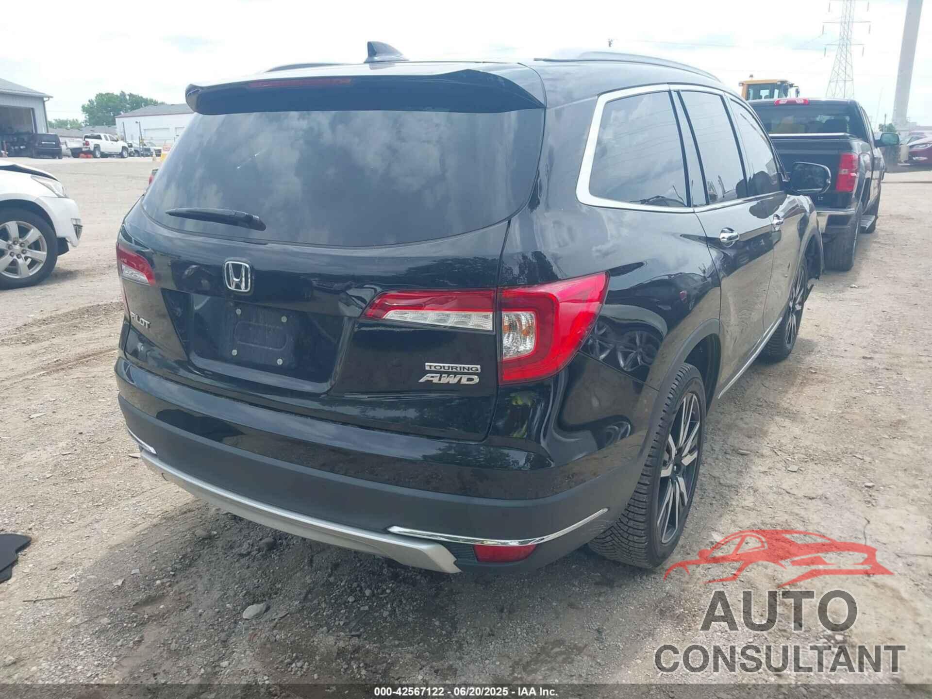 HONDA PILOT 2021 - 5FNYF6H92MB000922
