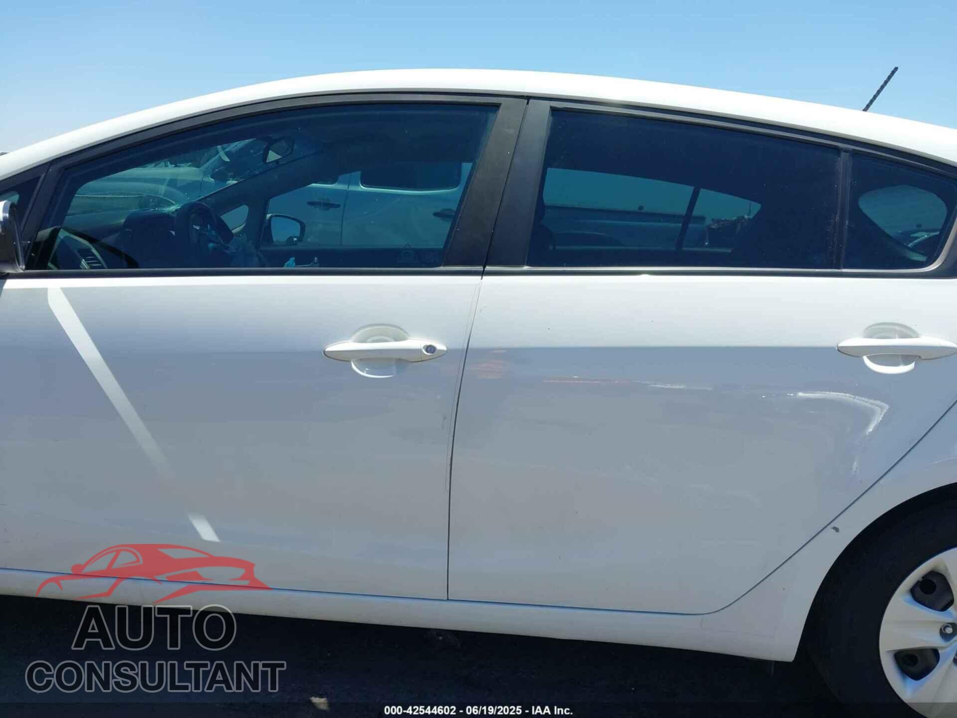 KIA FORTE 2017 - KNAFK5A84H5705577