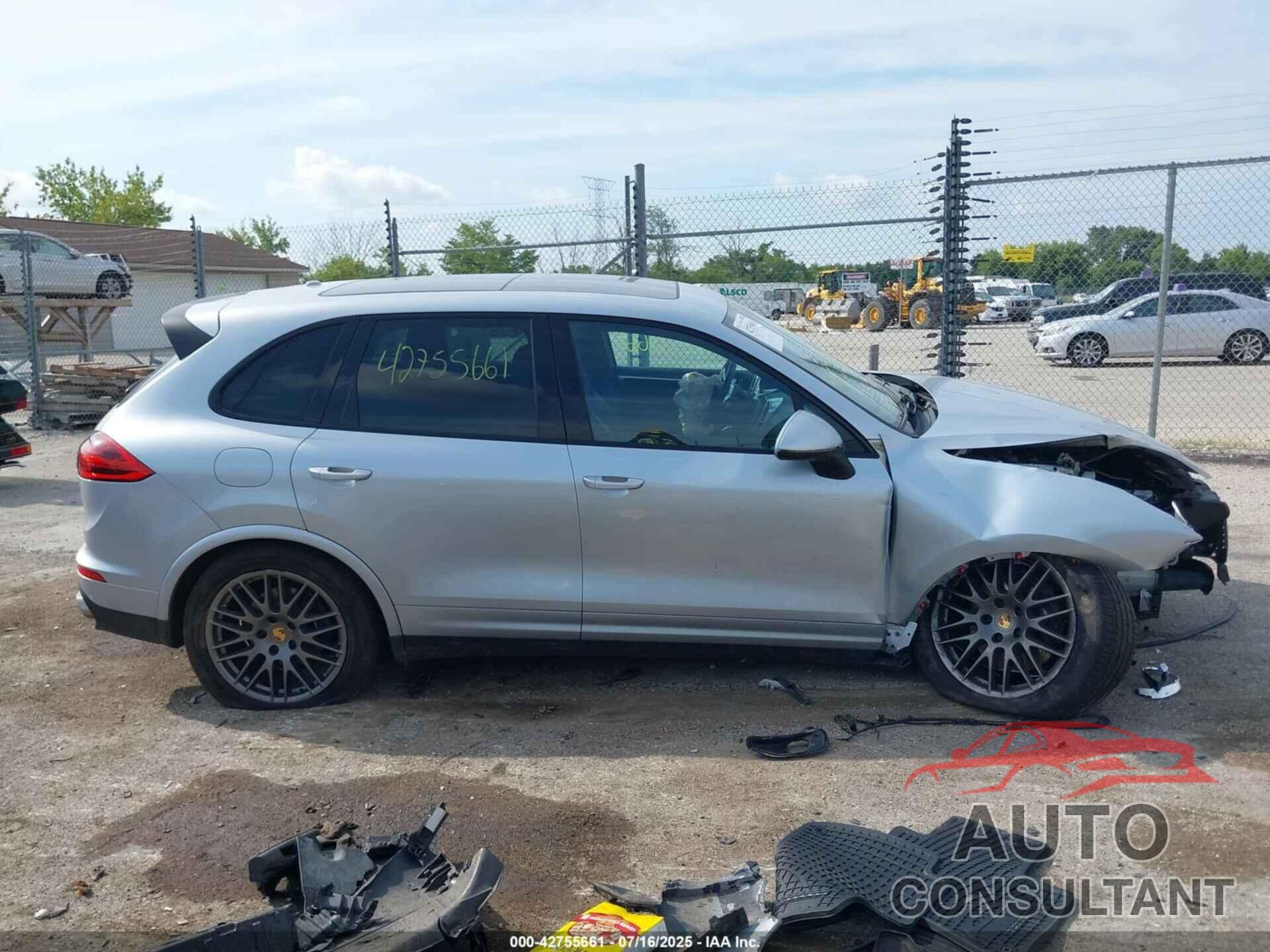 PORSCHE CAYENNE 2017 - WP1AA2A2XHKA84758
