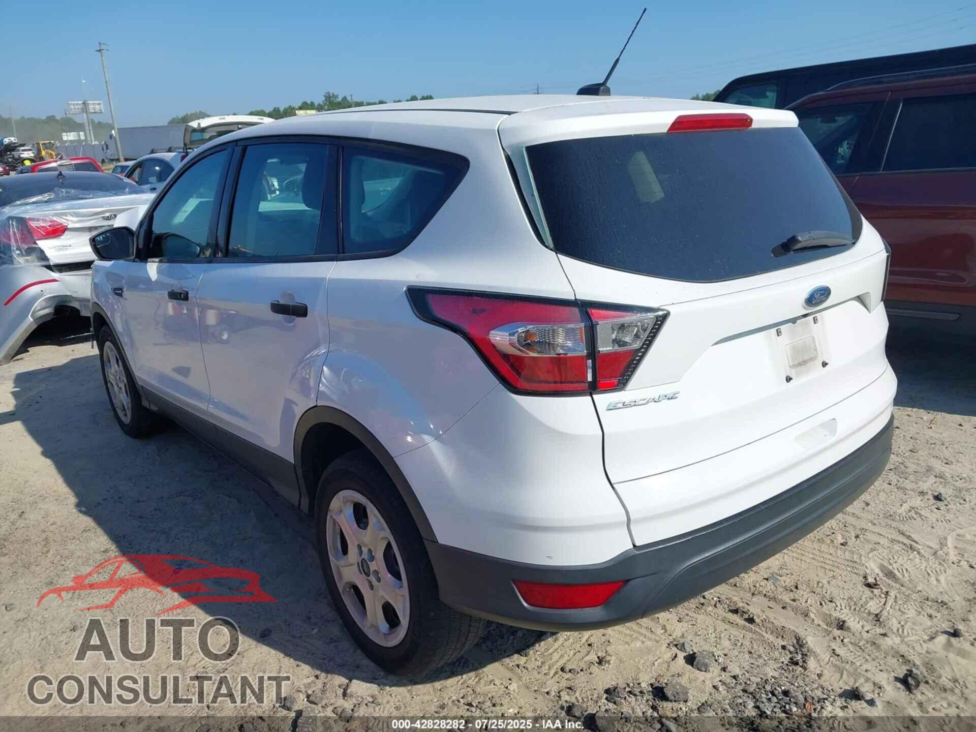 FORD ESCAPE 2017 - 1FMCU0F76HUB95706
