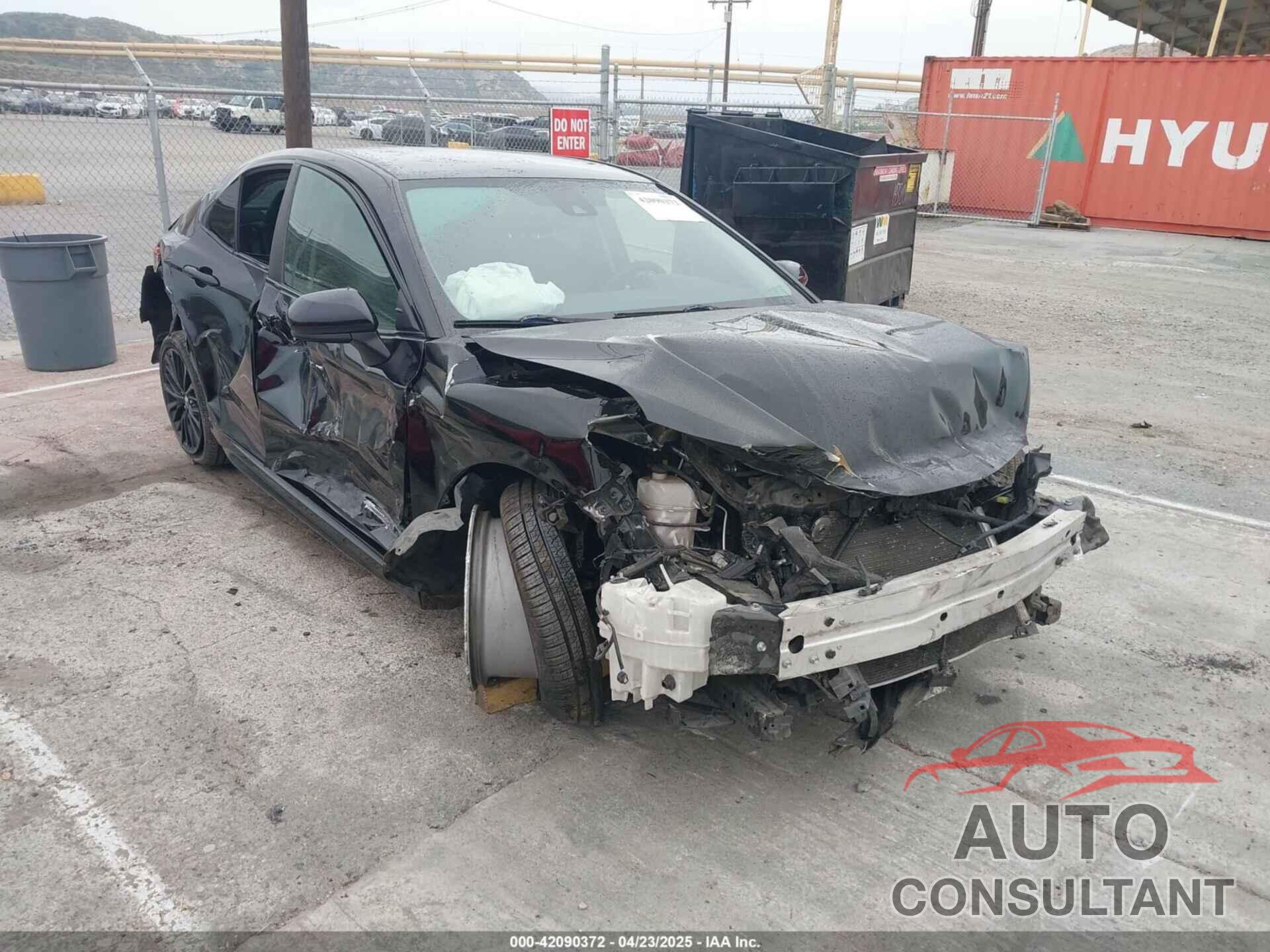 TOYOTA CAMRY 2020 - 4T1G11AK7LU301861