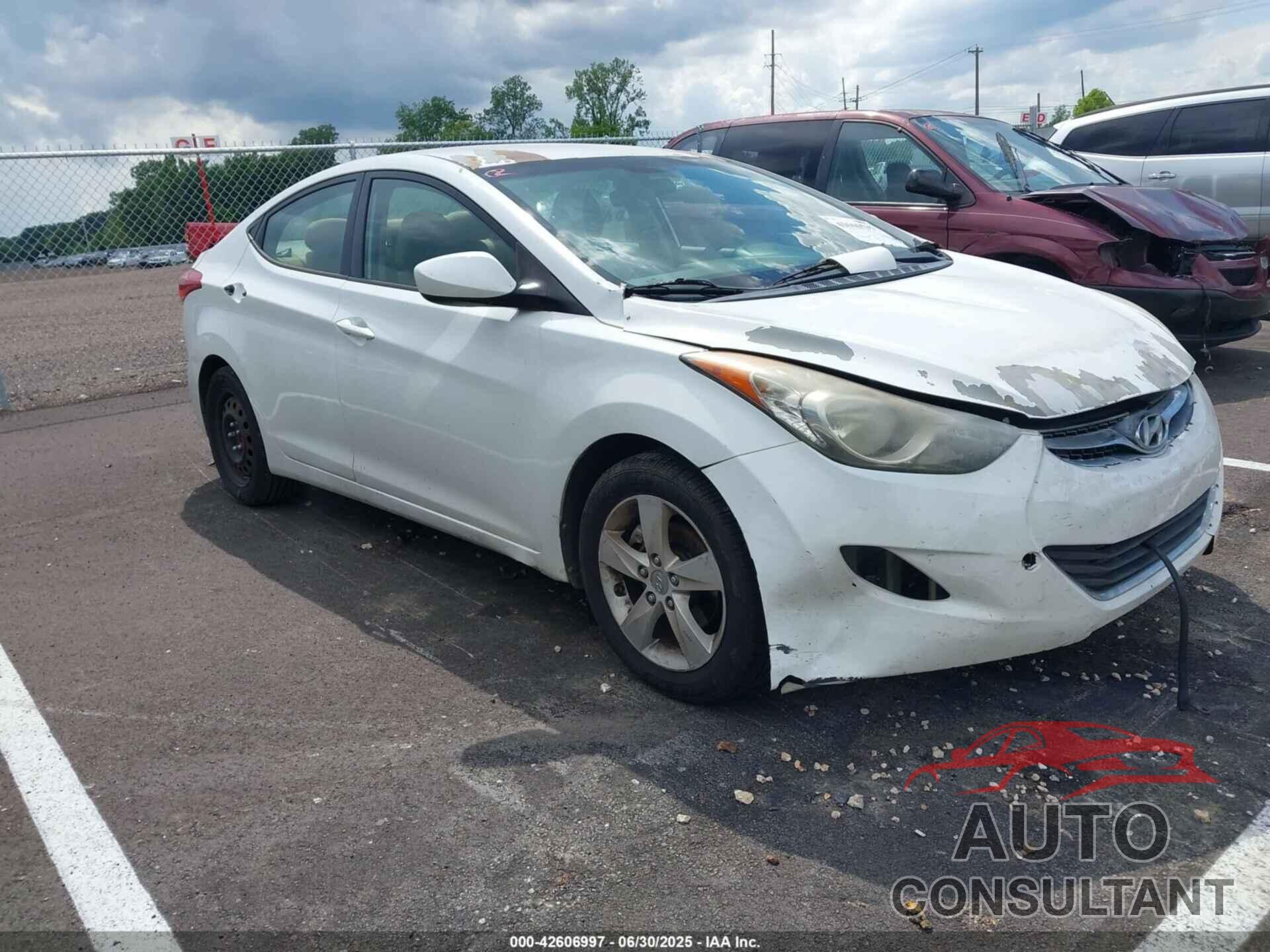 HYUNDAI ELANTRA 2011 - 5NPDH4AE7BH060925