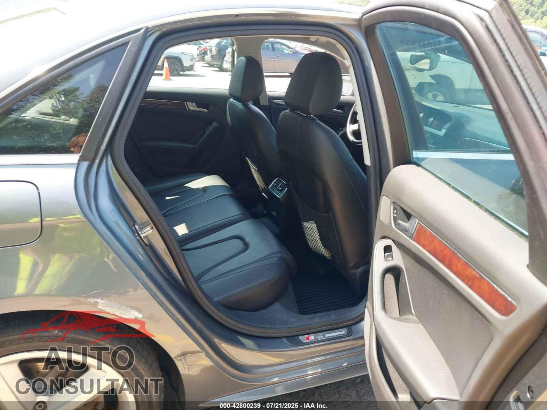 AUDI A4 2012 - WAUFFAFL3CN020943