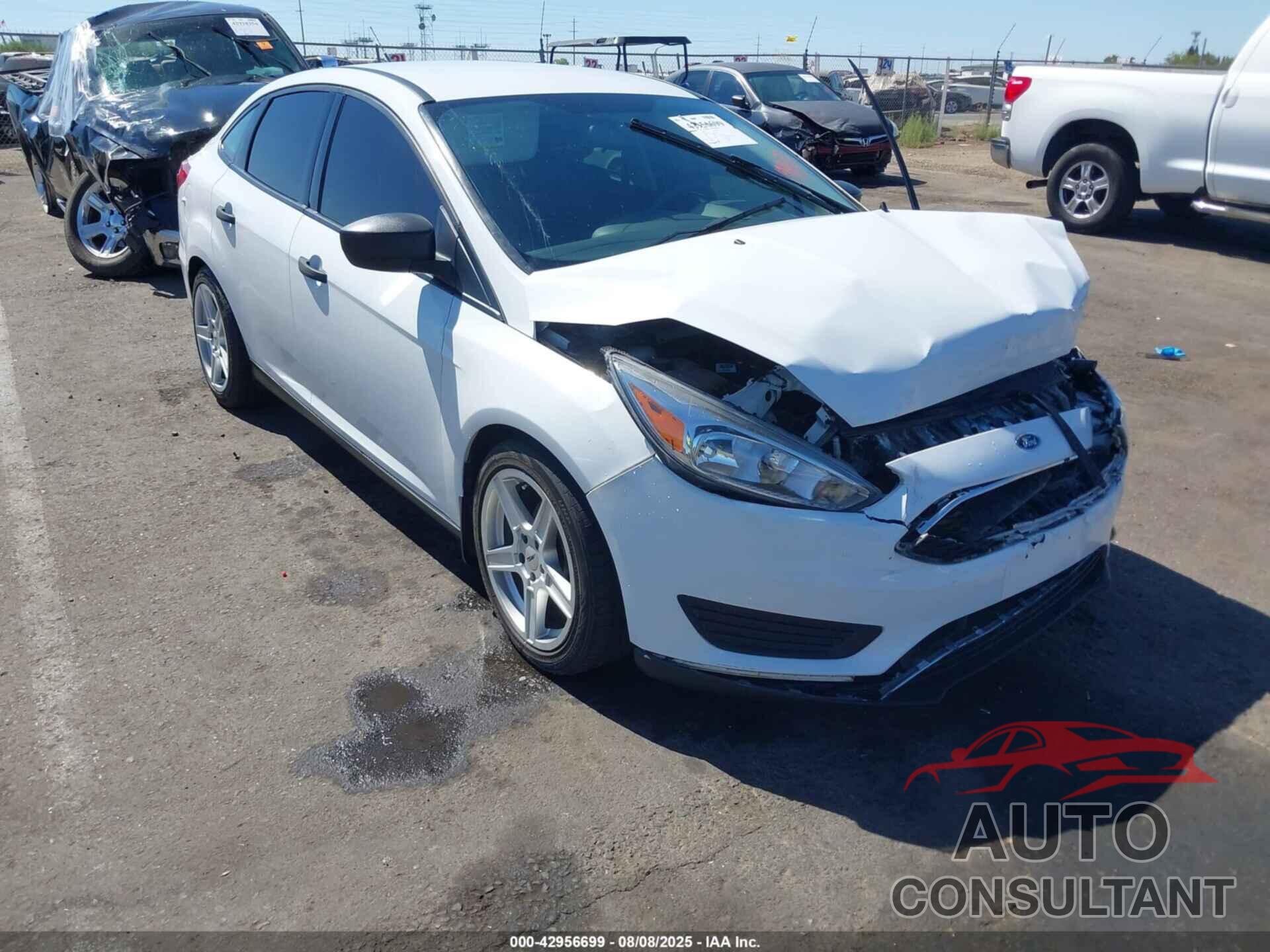 FORD FOCUS 2016 - 1FADP3E28GL369857
