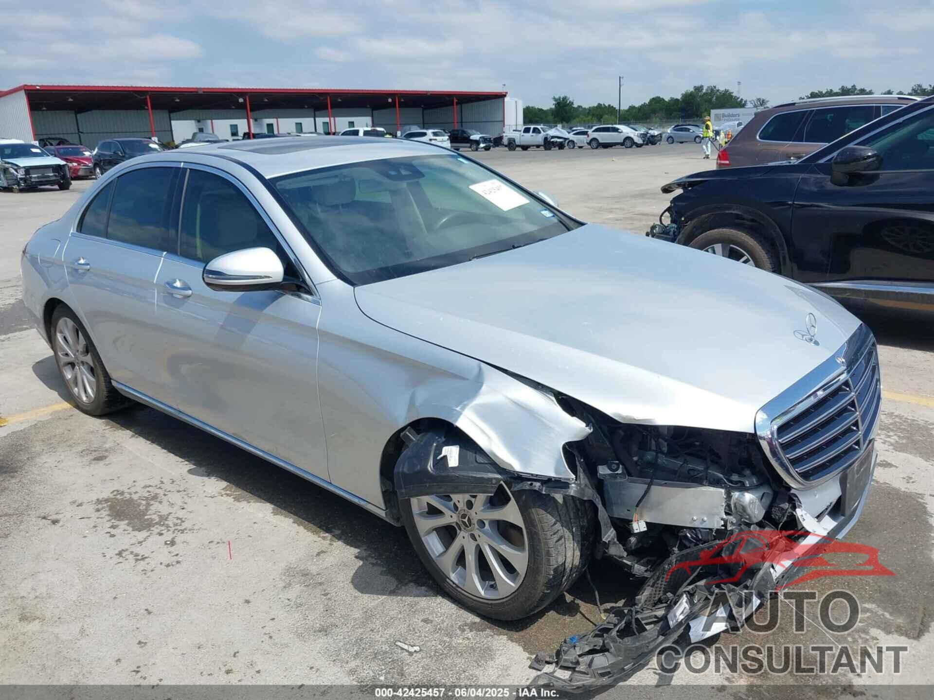 MERCEDES-BENZ E 300 2018 - WDDZF4JB3JA383625