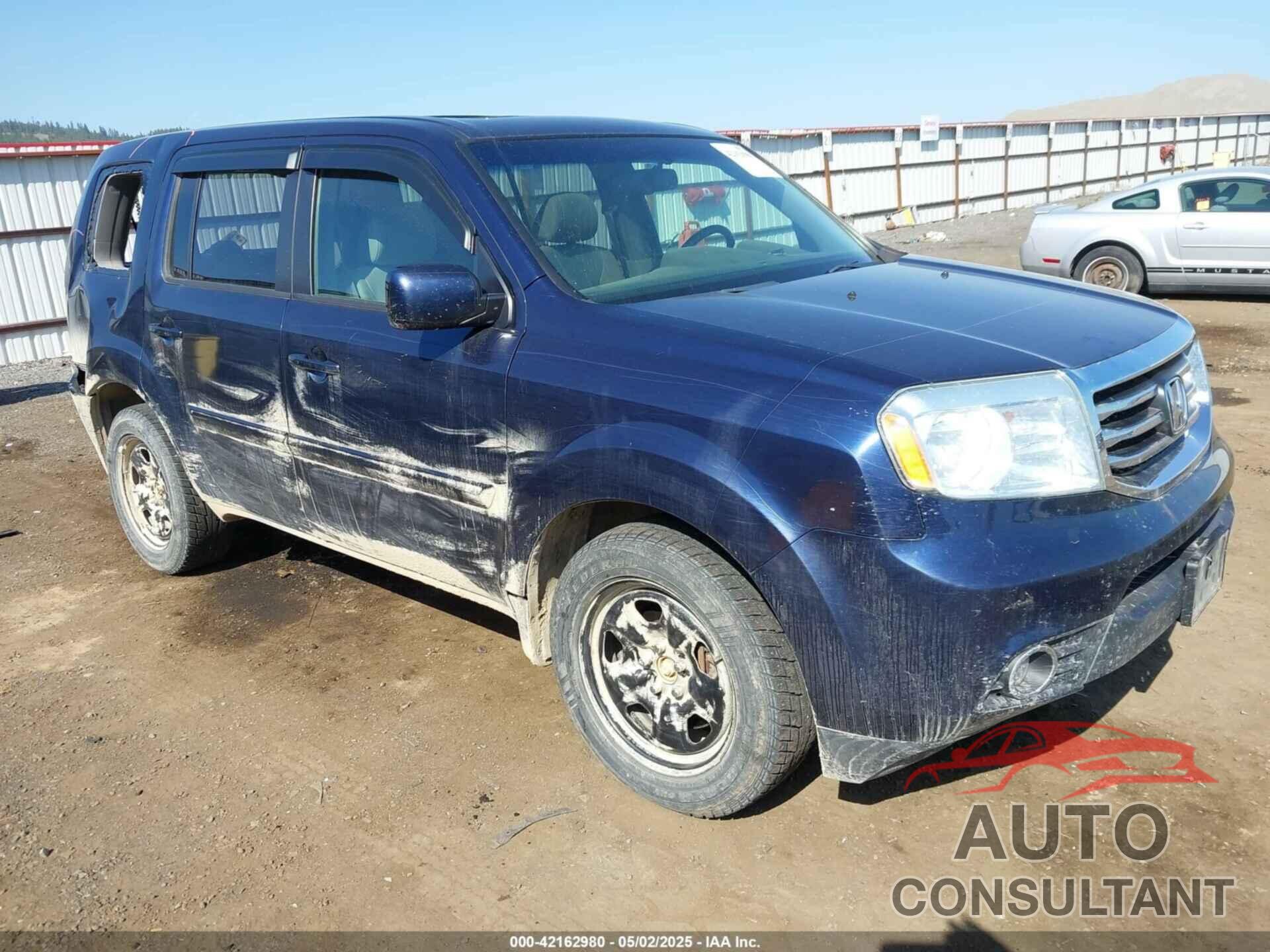 HONDA PILOT 2013 - 5FNYF4H50DB031345