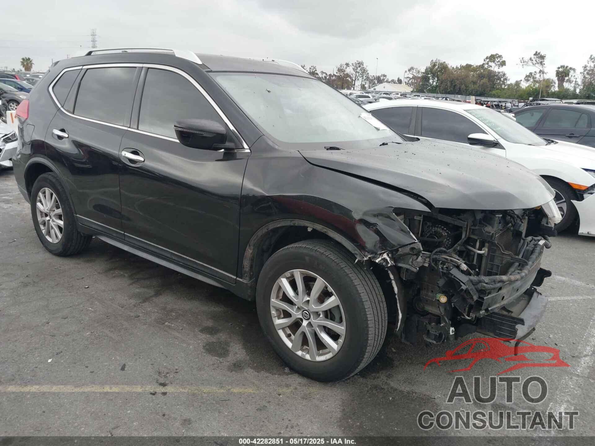NISSAN ROGUE 2017 - KNMAT2MV6HP542218