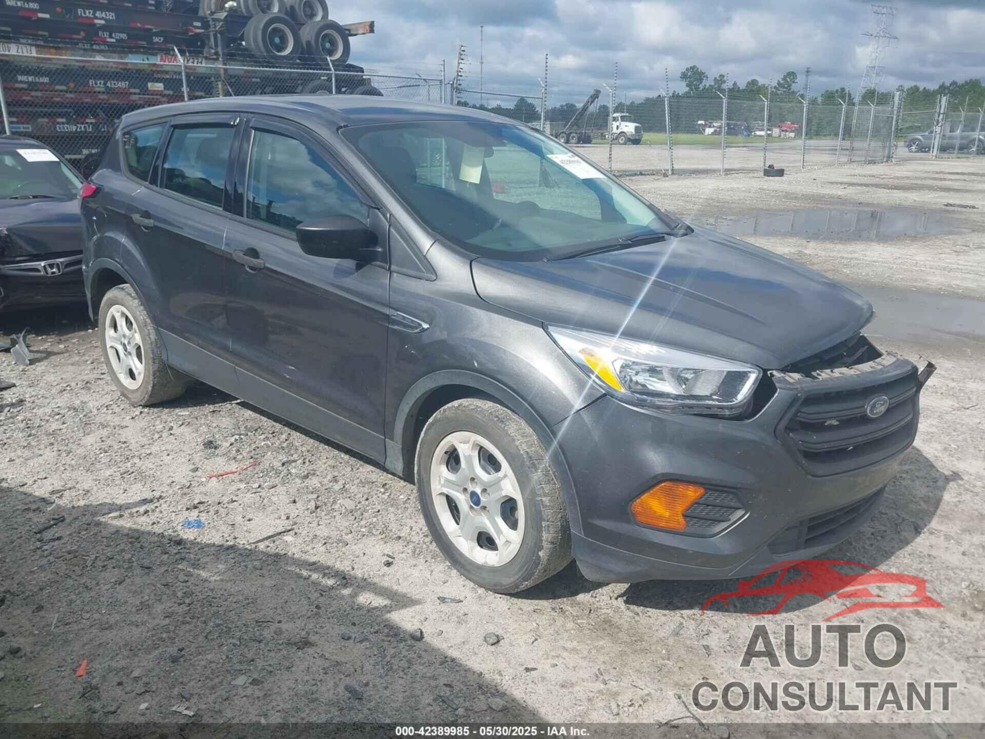 FORD ESCAPE 2017 - 1FMCU0F73HUE63885