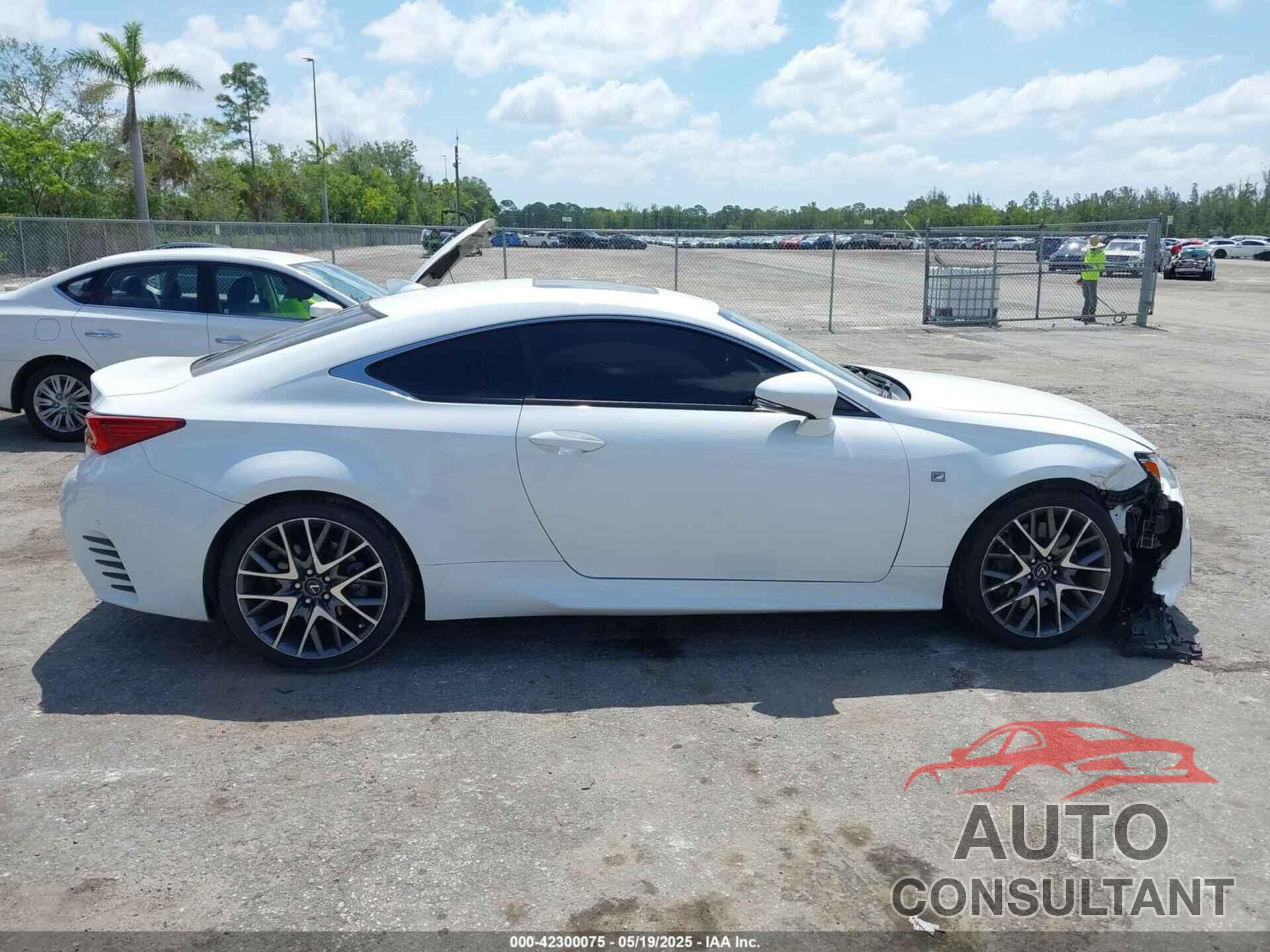 LEXUS RC 200T 2017 - JTHHA5BC4H5006501