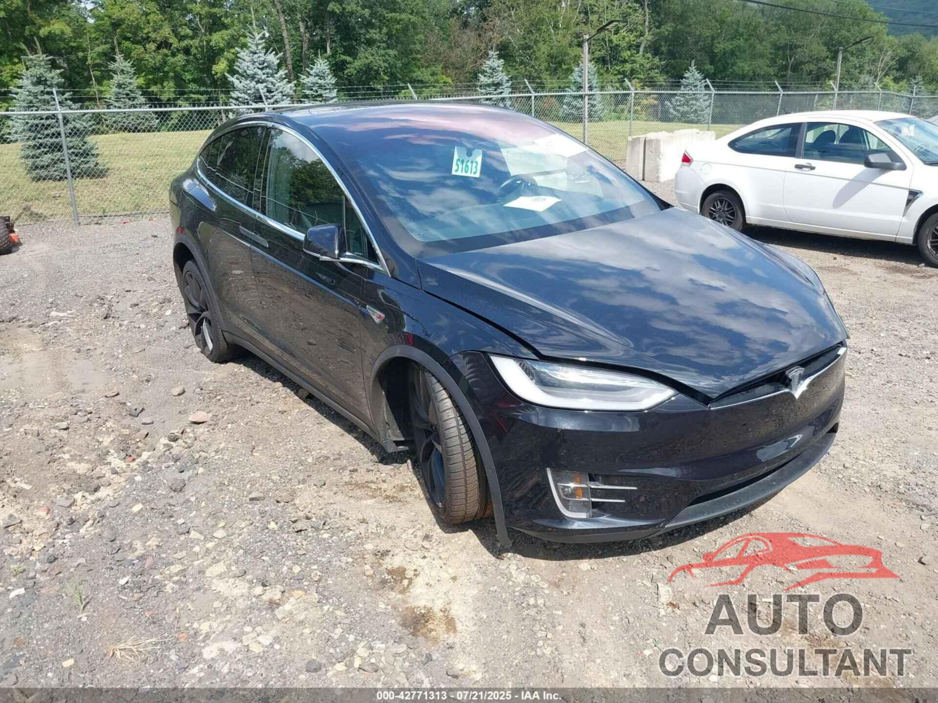 TESLA MODEL X 2016 - 5YJXCBE27GF010855