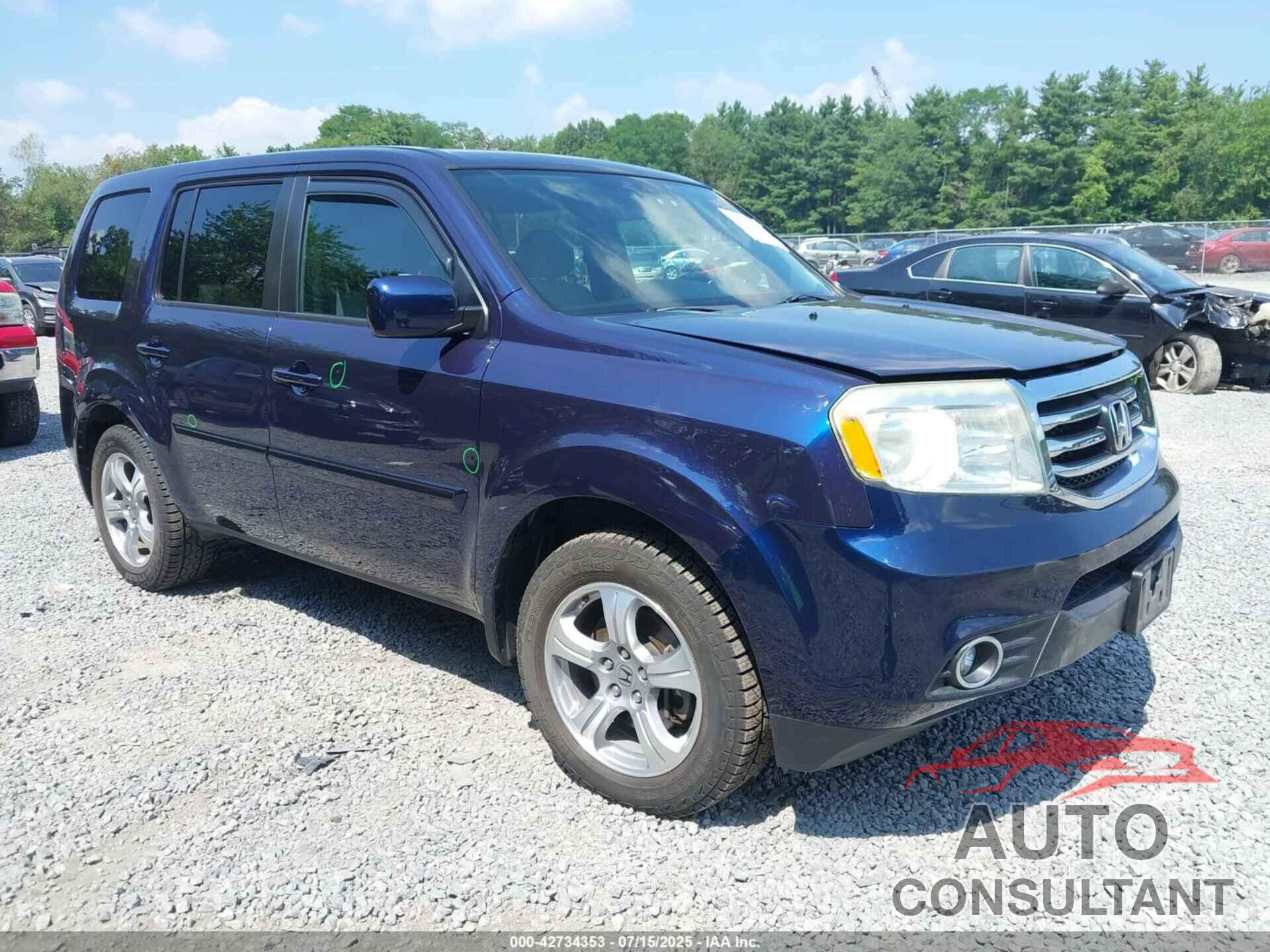 HONDA PILOT 2013 - 5FNYF4H46DB010801
