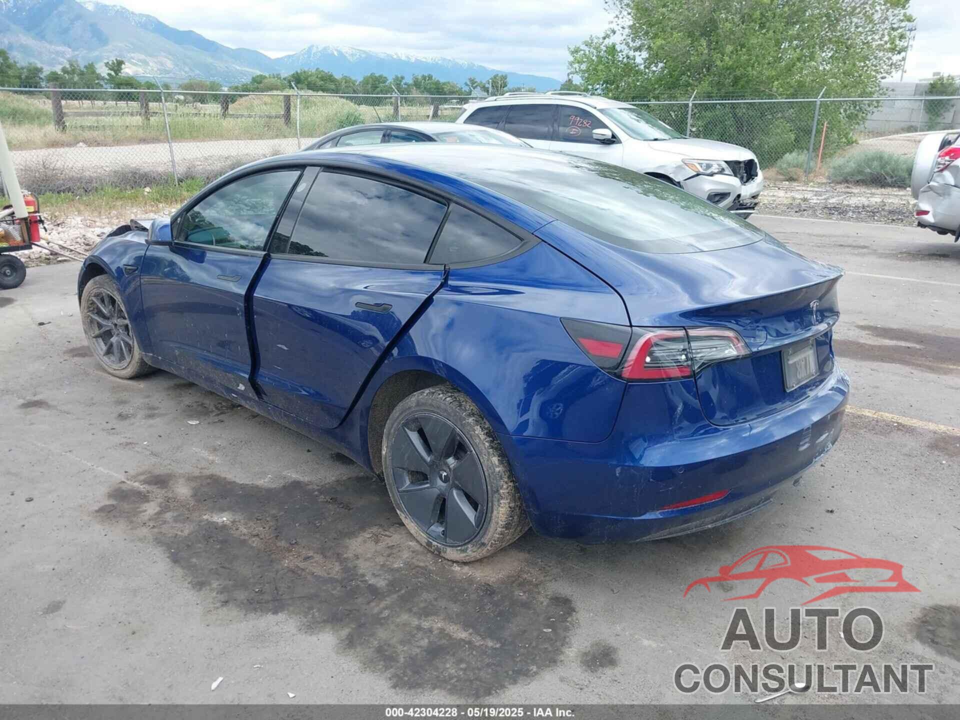 TESLA MODEL 3 2021 - 5YJ3E1EBXMF054945
