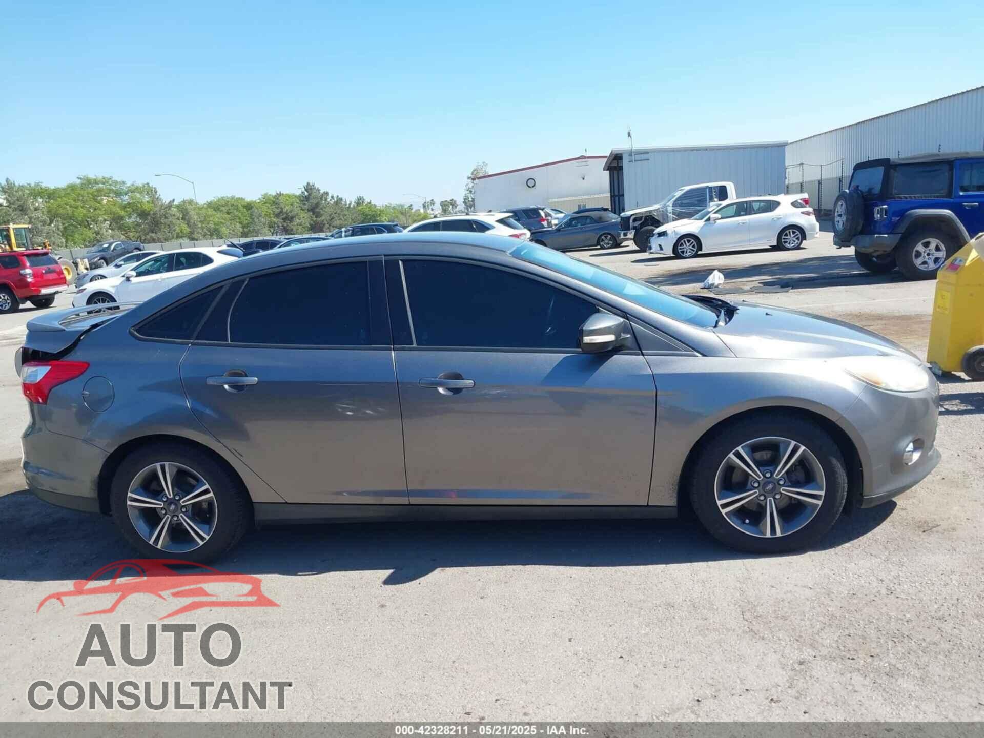 FORD FOCUS 2014 - 1FADP3F25EL162290