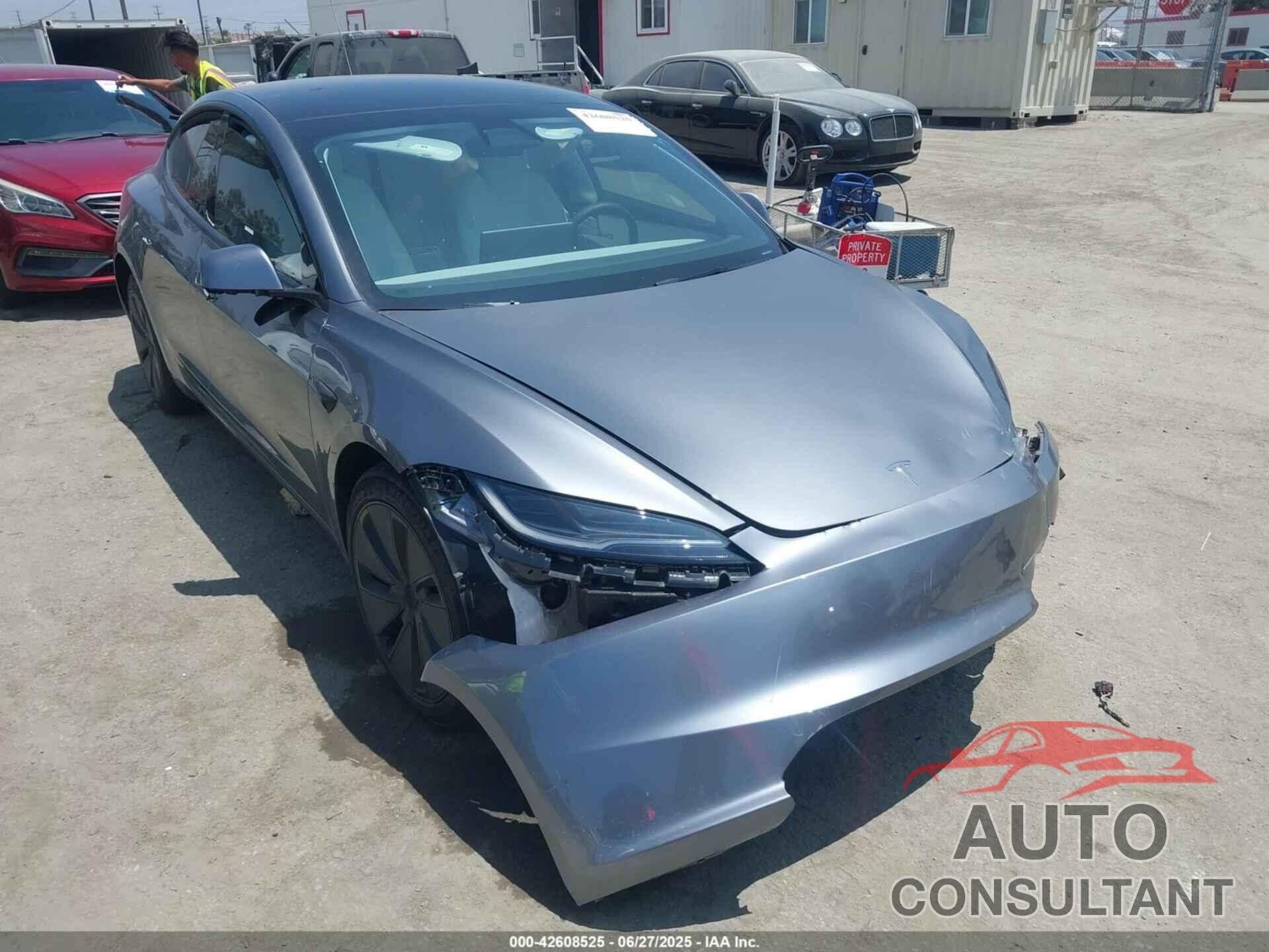 TESLA MODEL 3 2024 - 5YJ3E1EA6RF859341