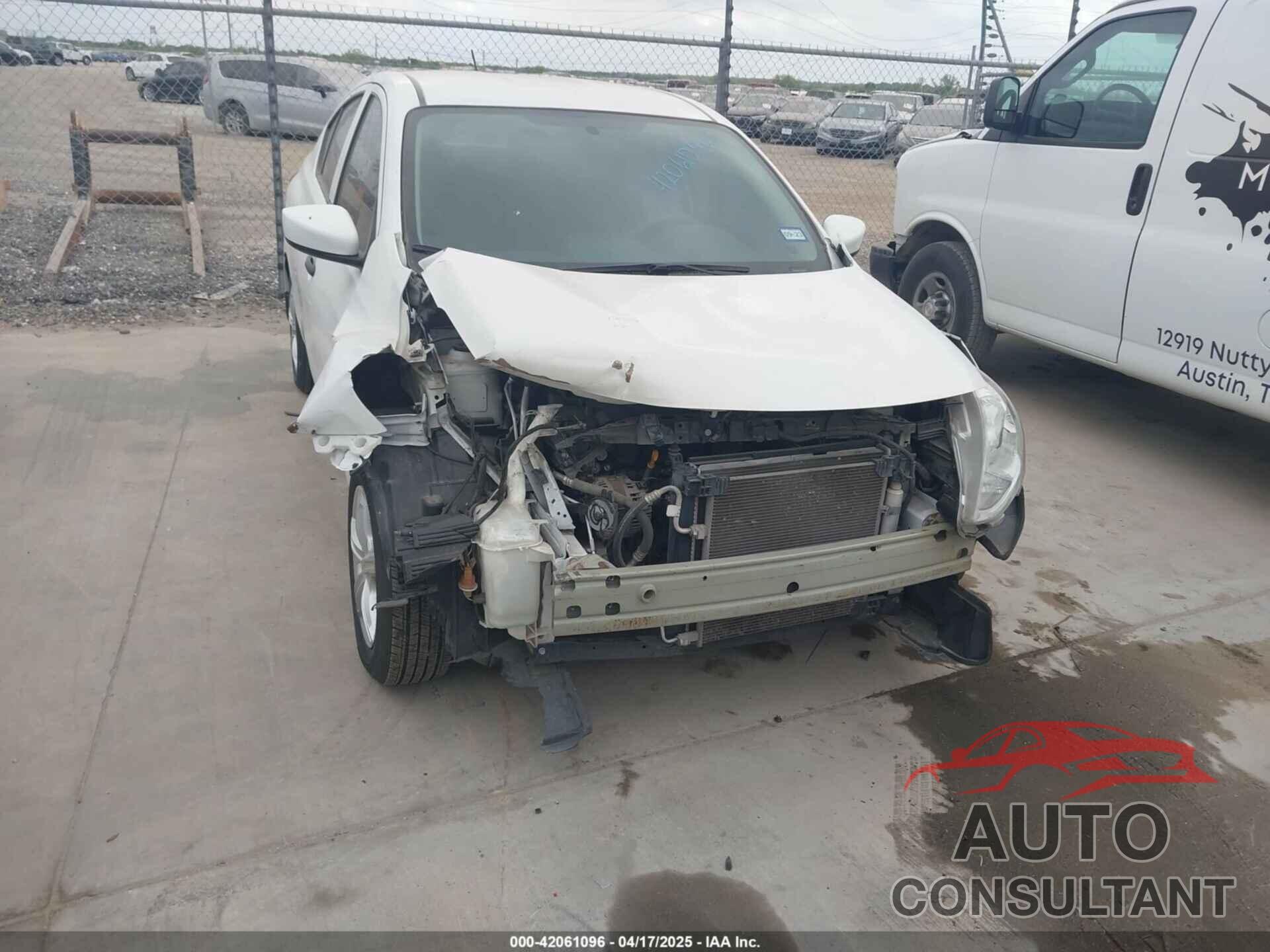 NISSAN VERSA 2019 - 3N1CN7AP8KL823108