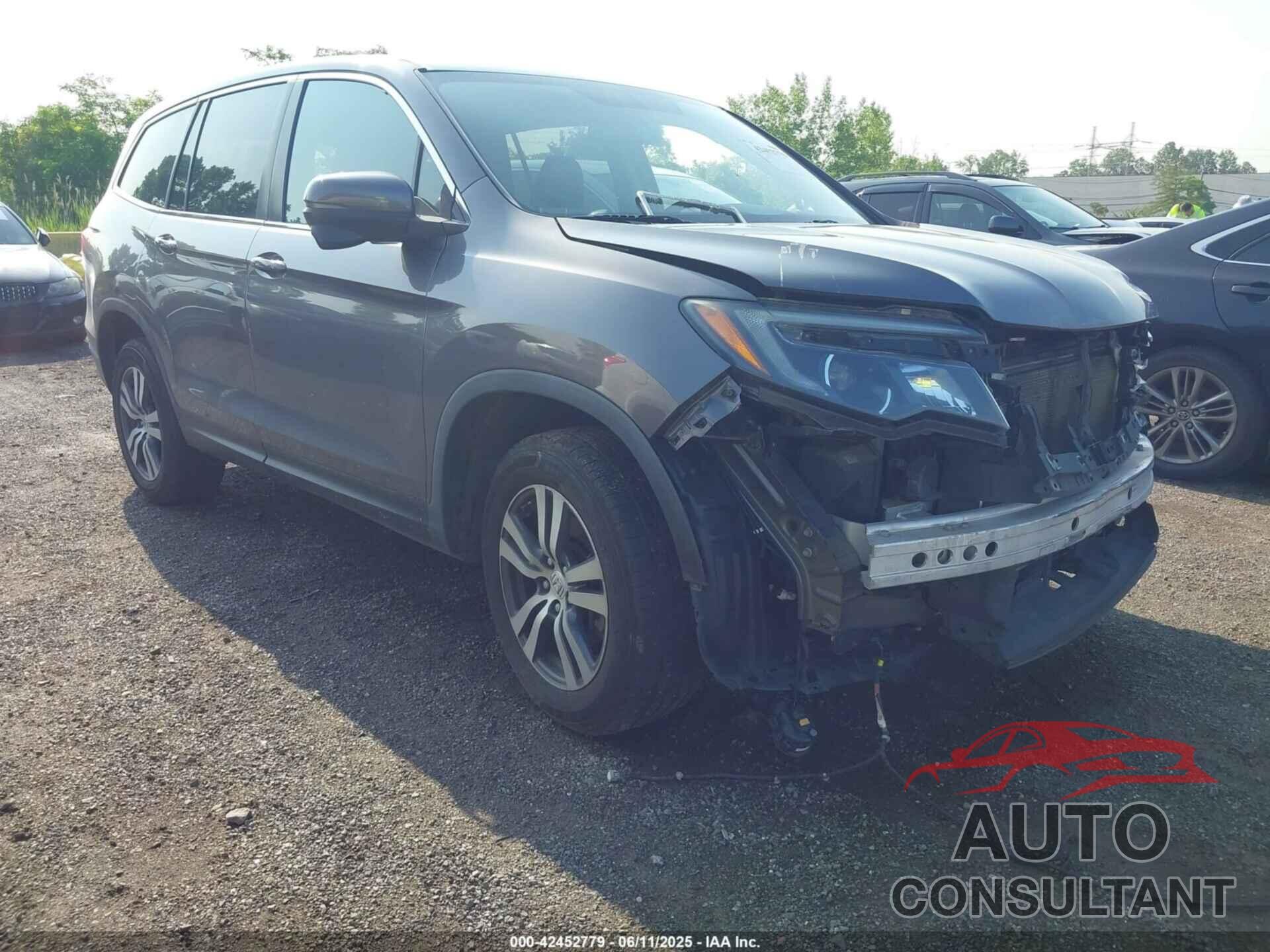 HONDA PILOT 2017 - 5FNYF6H5XHB093028