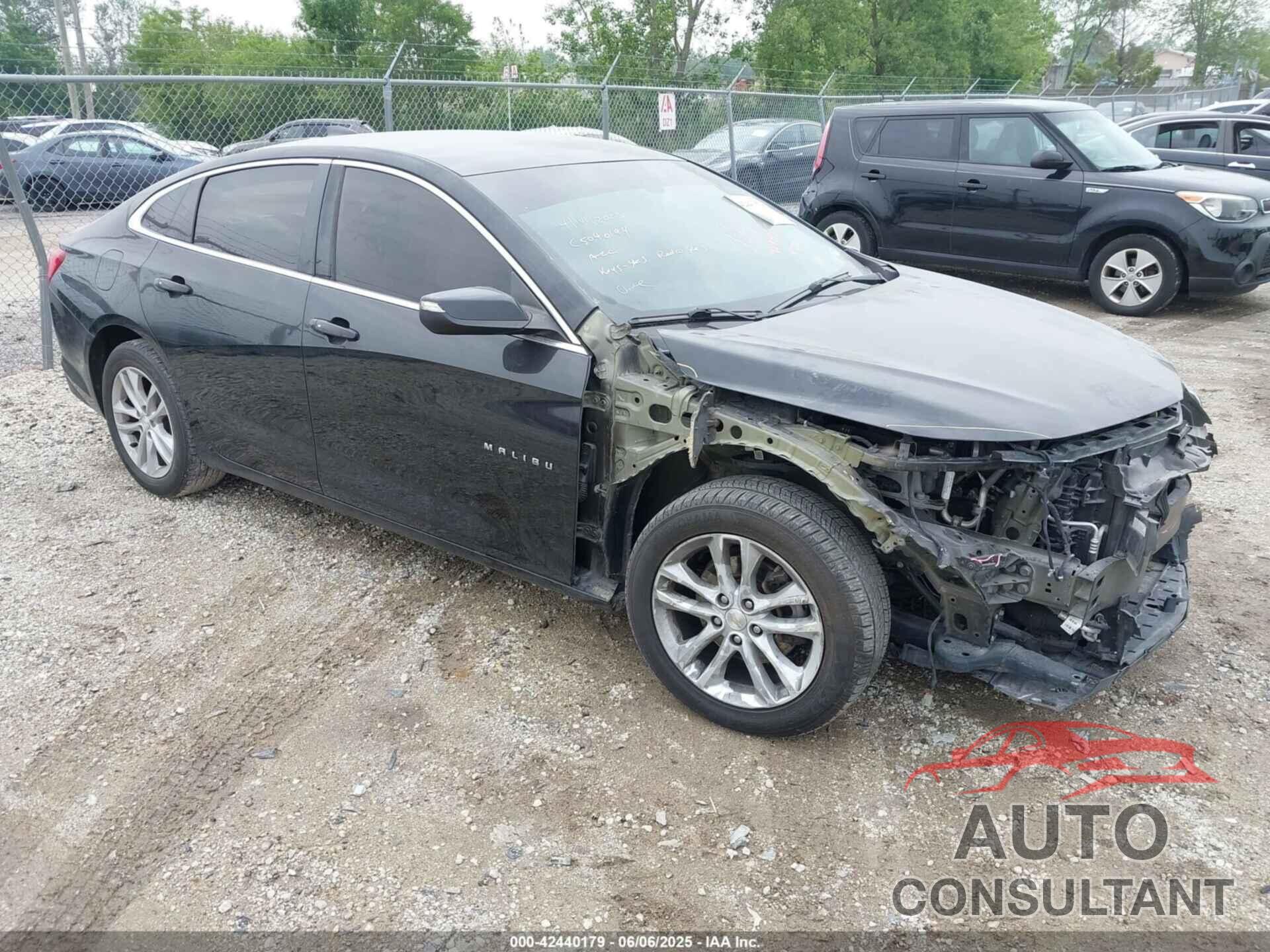 CHEVROLET MALIBU 2018 - 1G1ZD5ST1JF132952