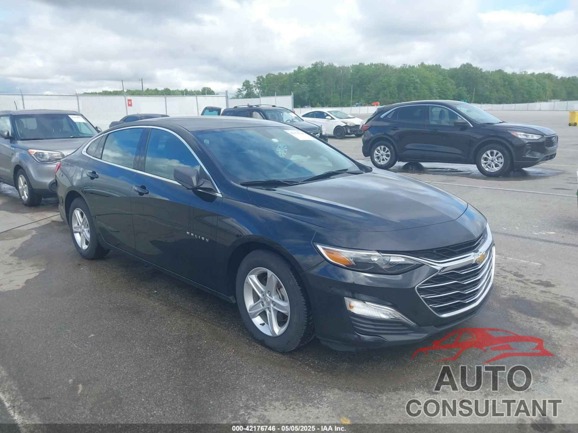 CHEVROLET MALIBU 2020 - 1G1ZB5ST1LF097550