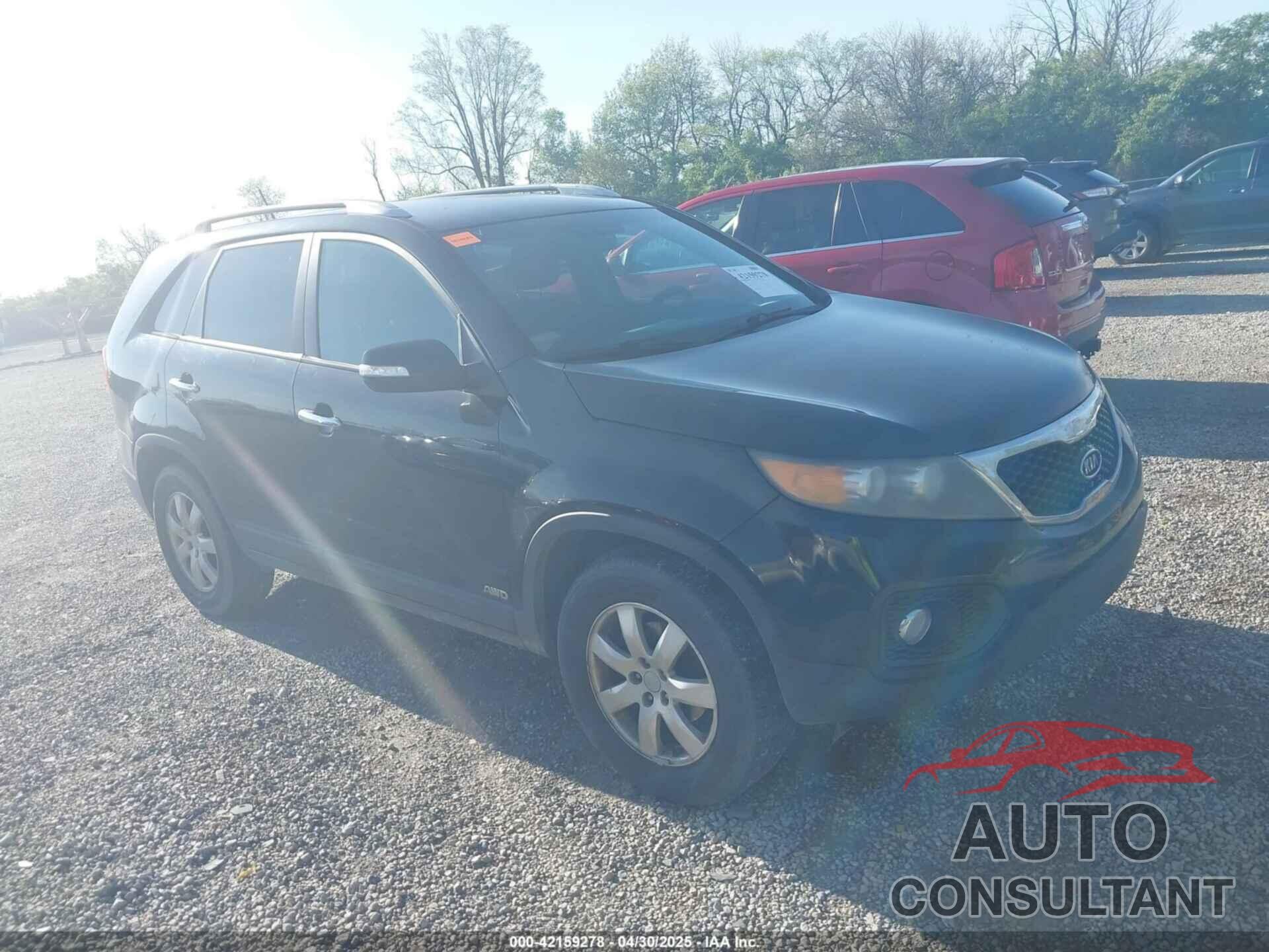 KIA SORENTO 2011 - 5XYKTCA14BG079081
