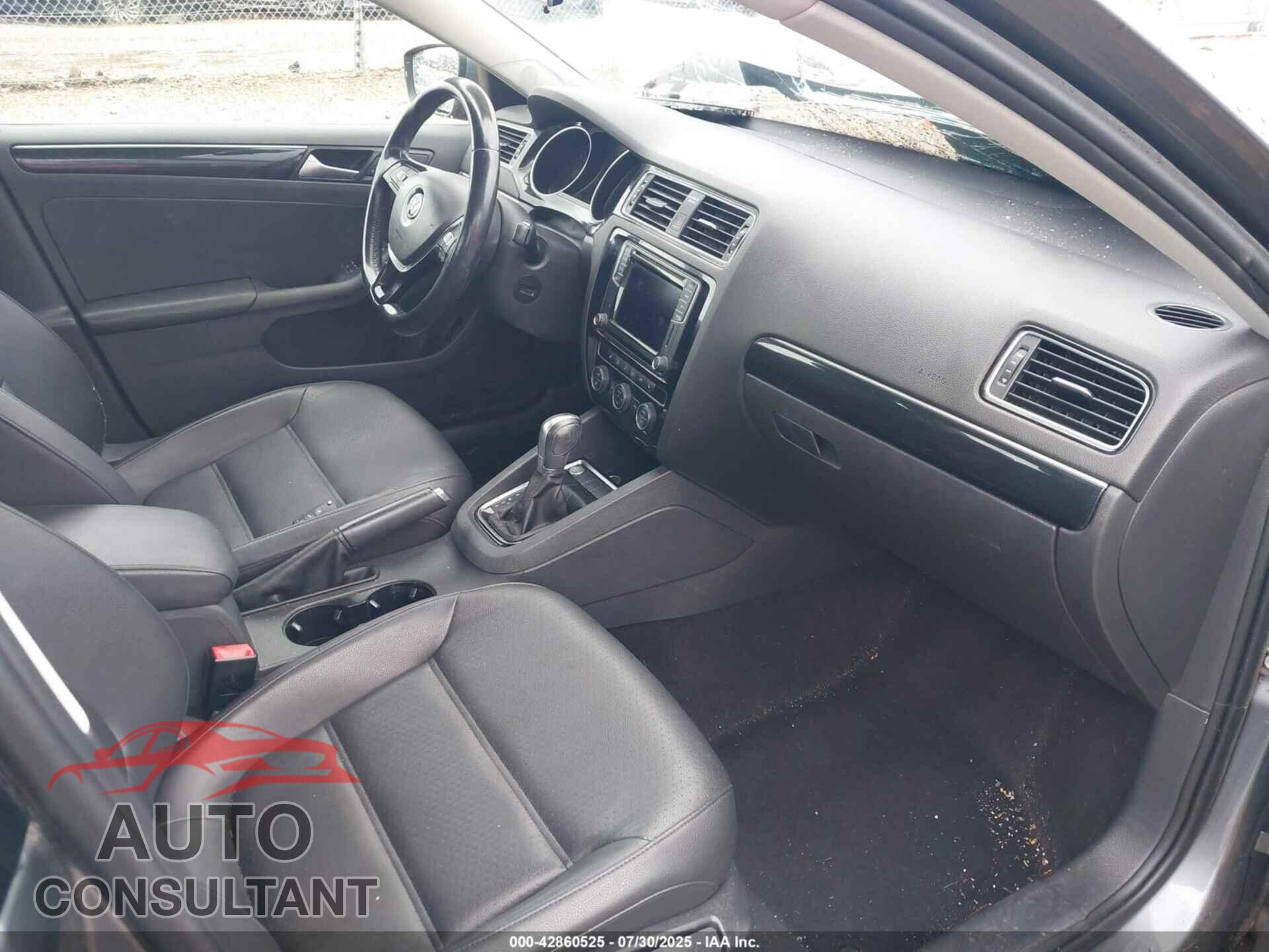 VOLKSWAGEN JETTA 2017 - 3VWL17AJ9HM399247