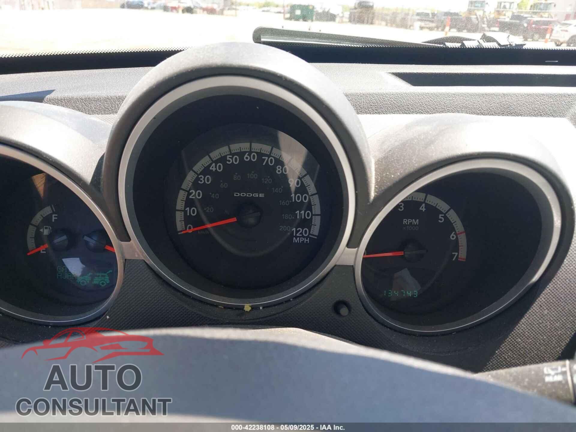 DODGE NITRO 2011 - 1D4PU7GX0BW527179