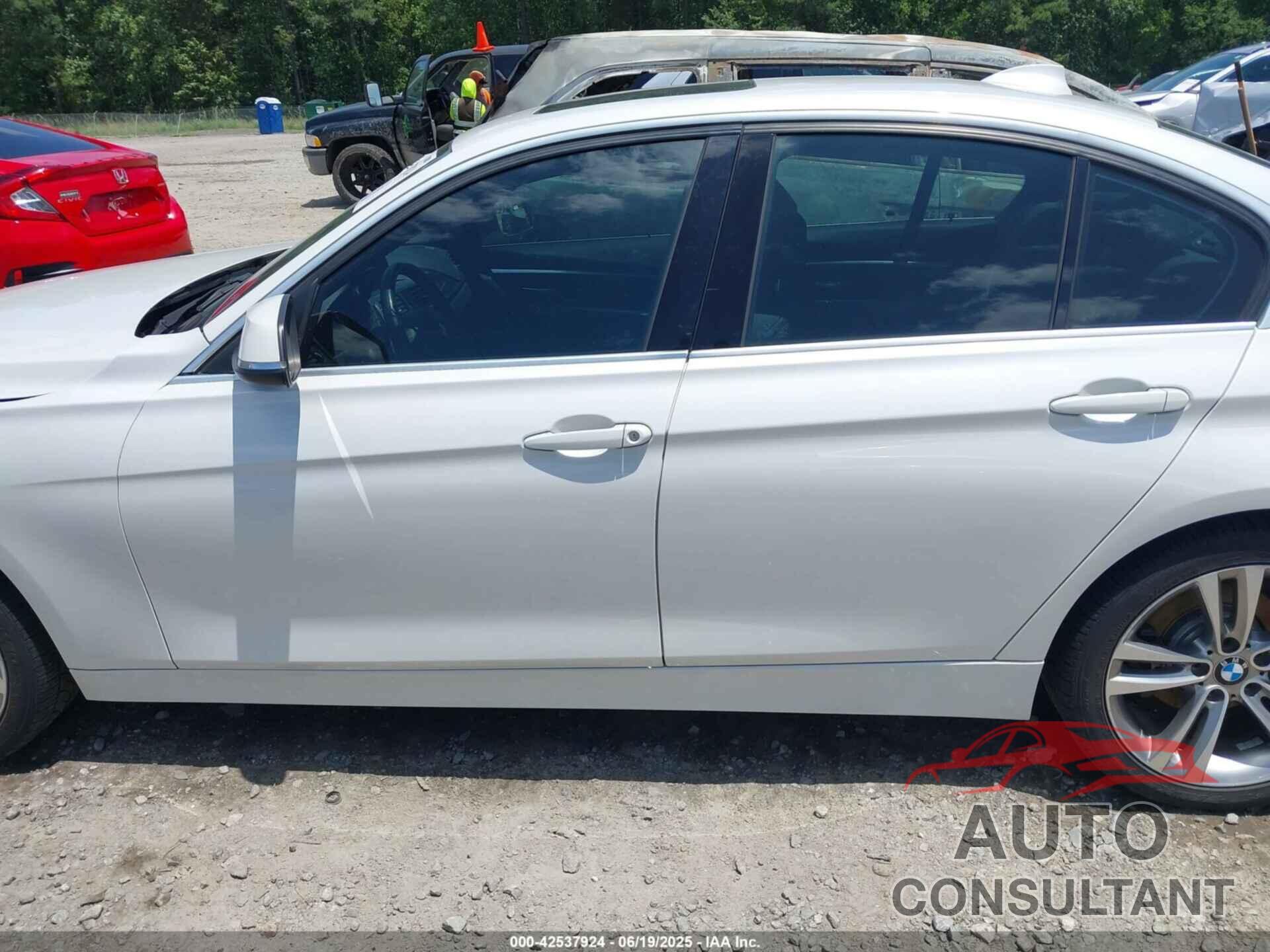 BMW 330I 2018 - WBA8B9G55JNU98085