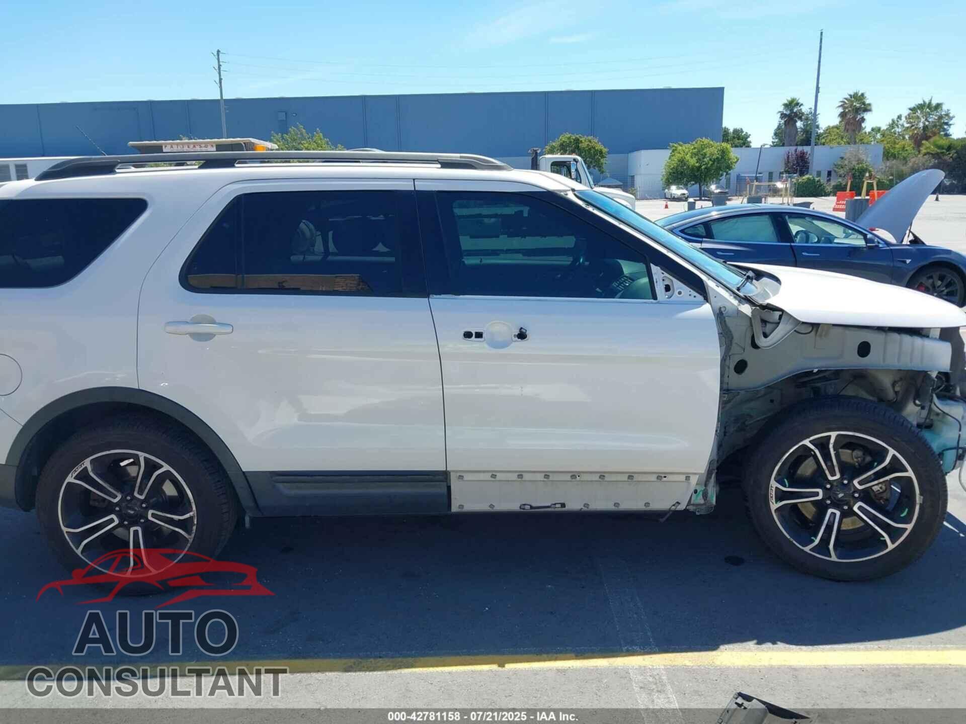 FORD EXPLORER 2015 - 1FM5K8GT8FGA14593