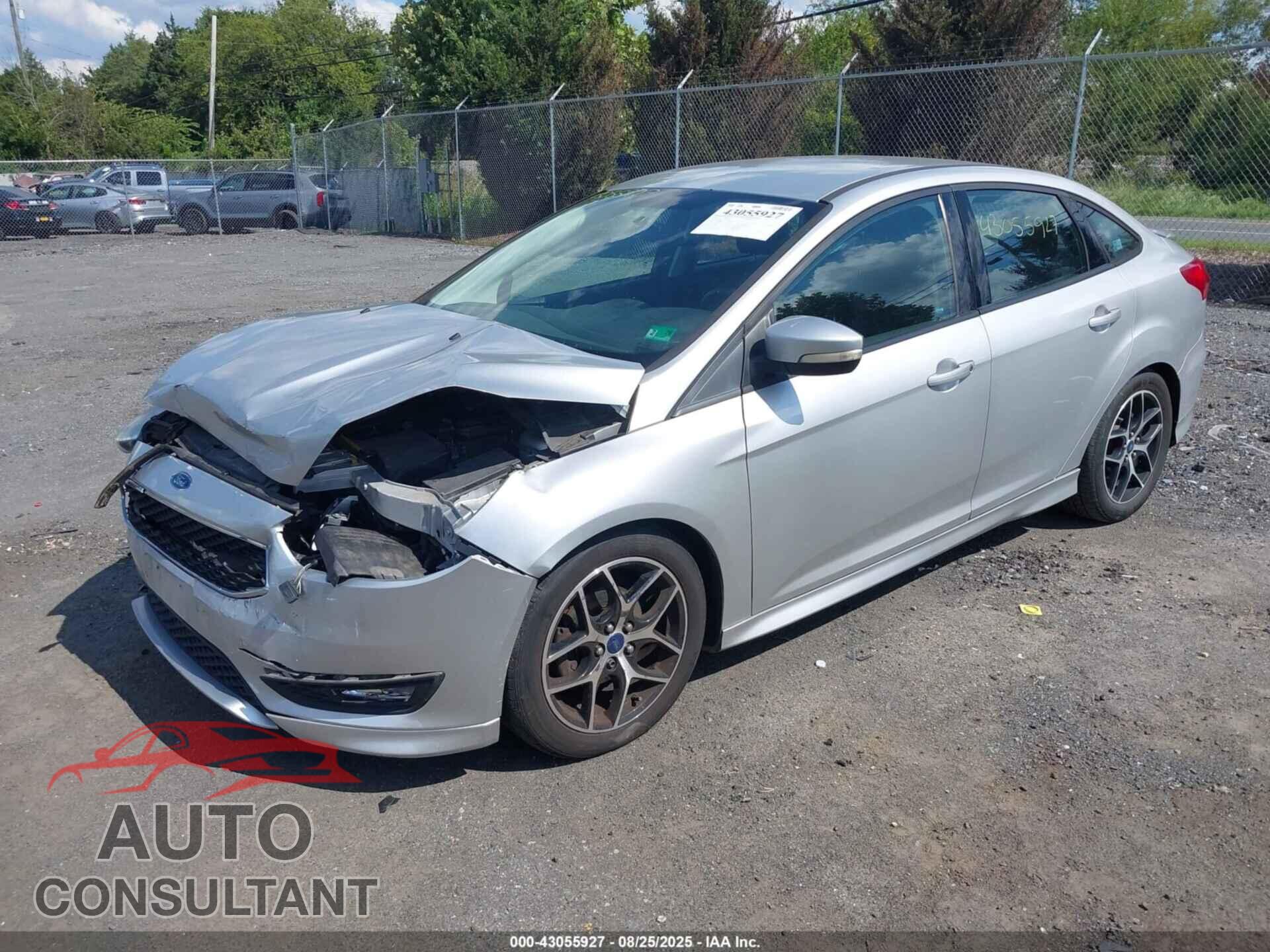 FORD FOCUS 2015 - 1FADP3F24FL228457