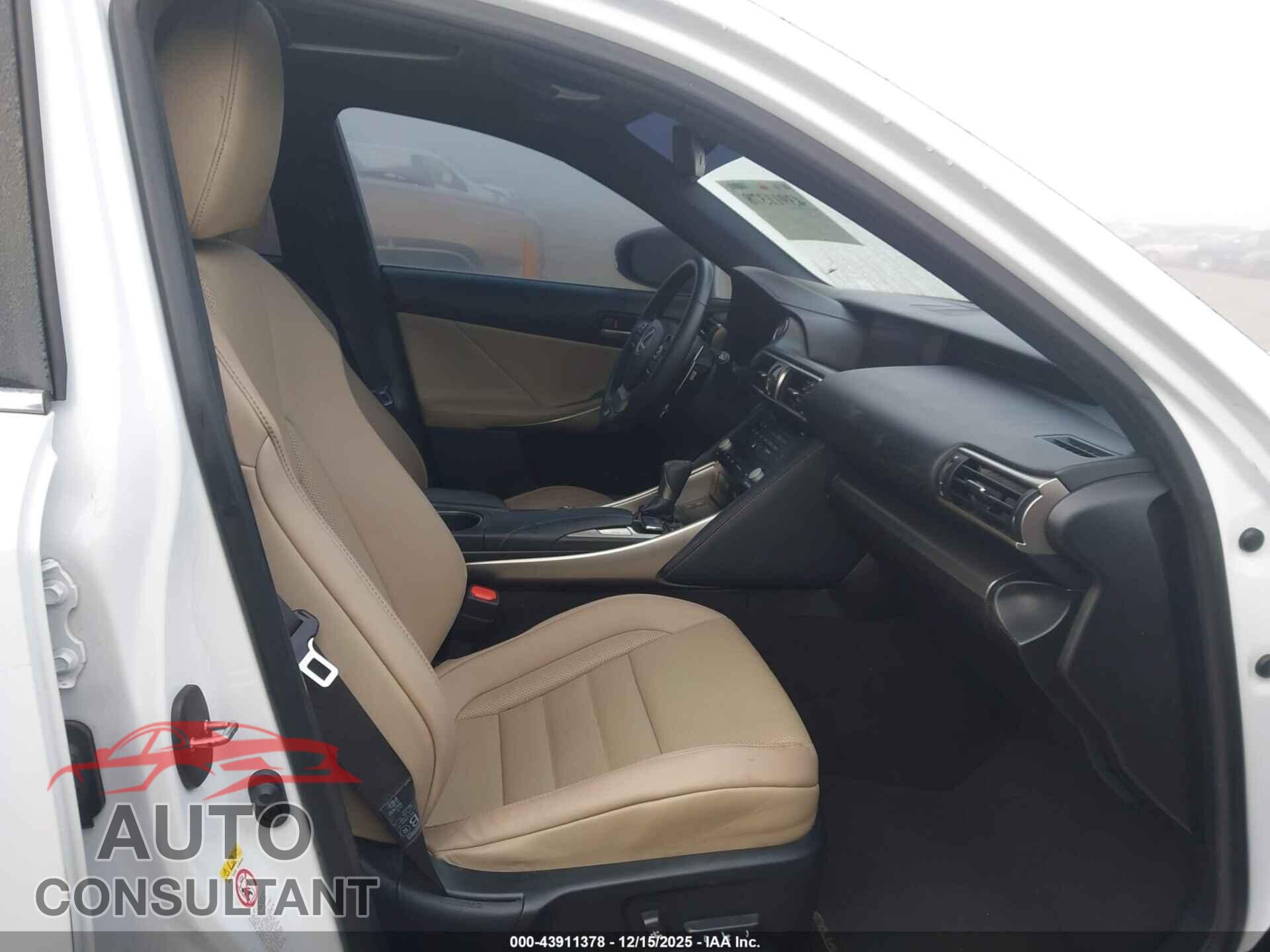 LEXUS IS 350 2018 - JTHBZ1D20J5032207