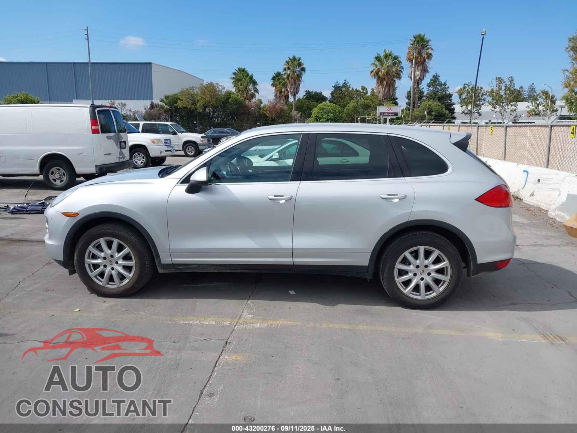 PORSCHE CAYENNE 2012 - WP1AA2A24CLA10612